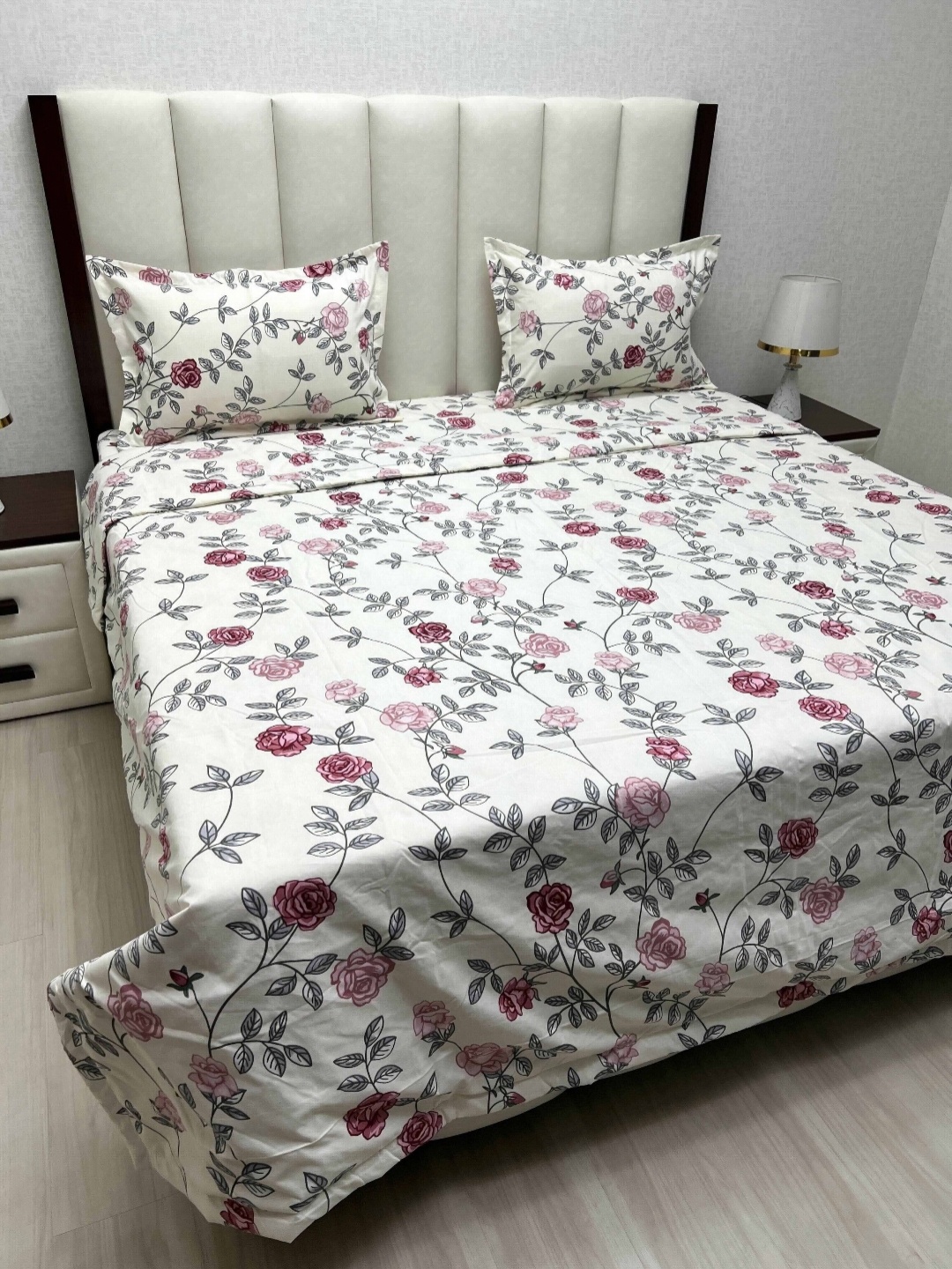 

Pure Decor White & Pink Floral Printed Fine Double King Size Bedding Set