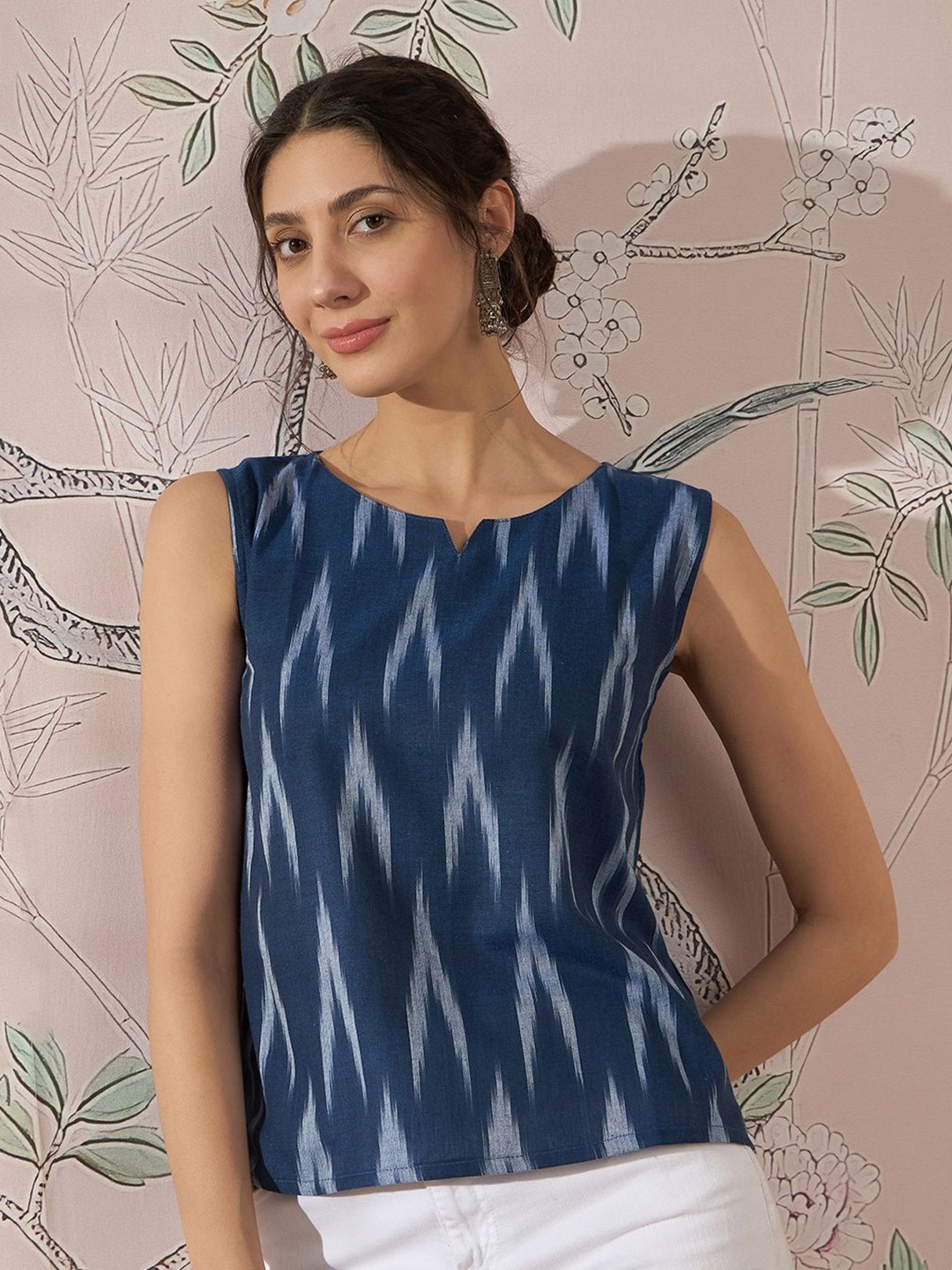 

InWeave Women Ikat Printed Round Neck Sleeveless Cotton Top, Blue