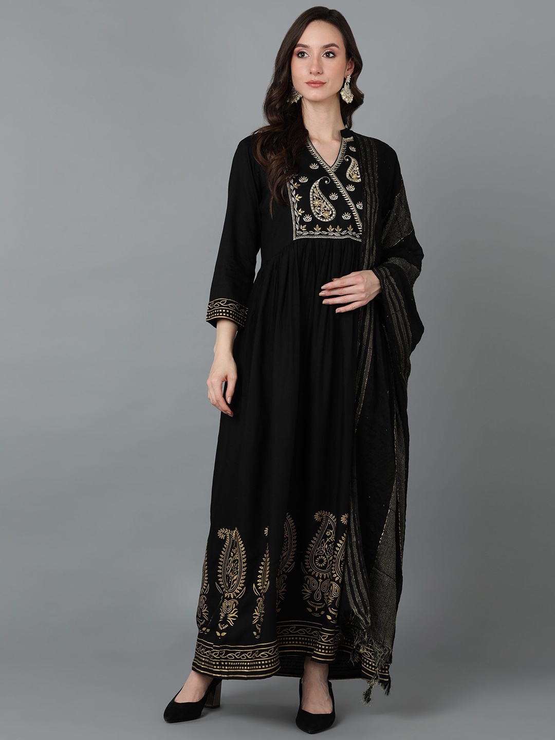 

MissKurti Floral Embroidered Mandarin Collar Fit & Flared Ethnic Dress With Dupatta, Black