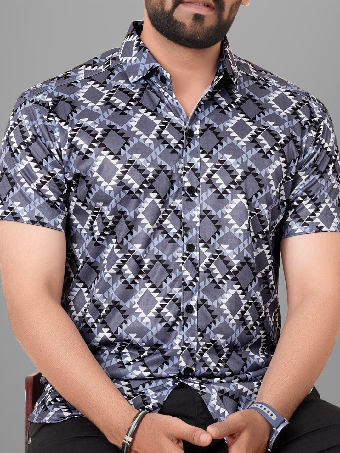 

Metronaut Men Regular Fit Spread Collar Abstract Printed Elastane Casual Shirt, Grey