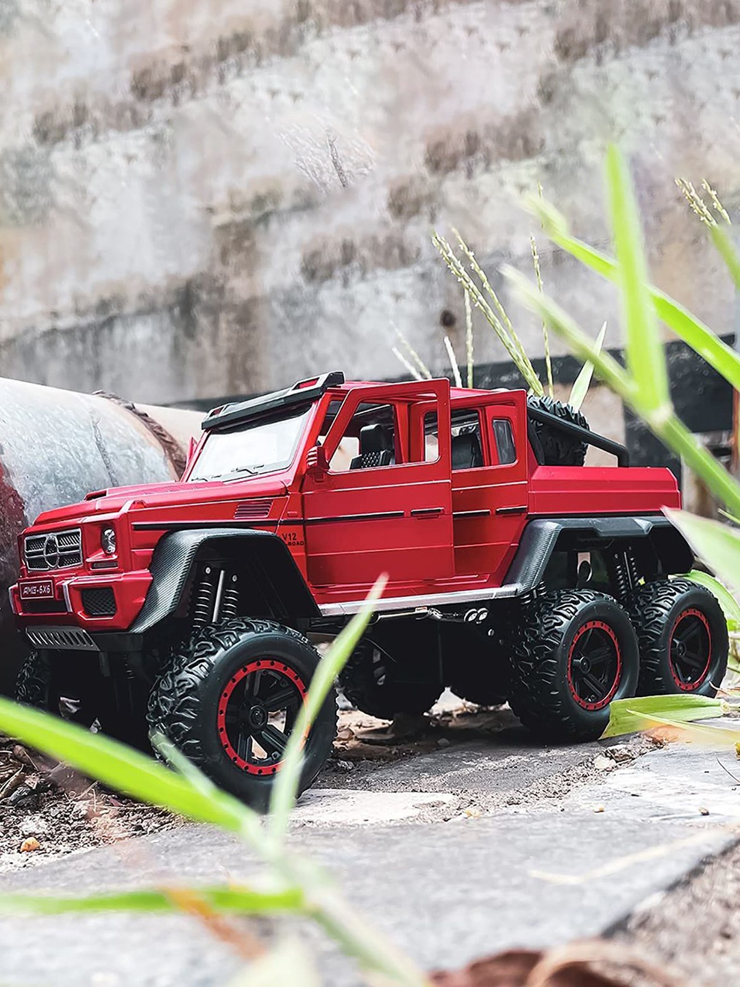 

DEUSON ECOM 1:24 Diecast Metal Car AMG 6X6 1:24 Die Cast Big Scale Model, Red