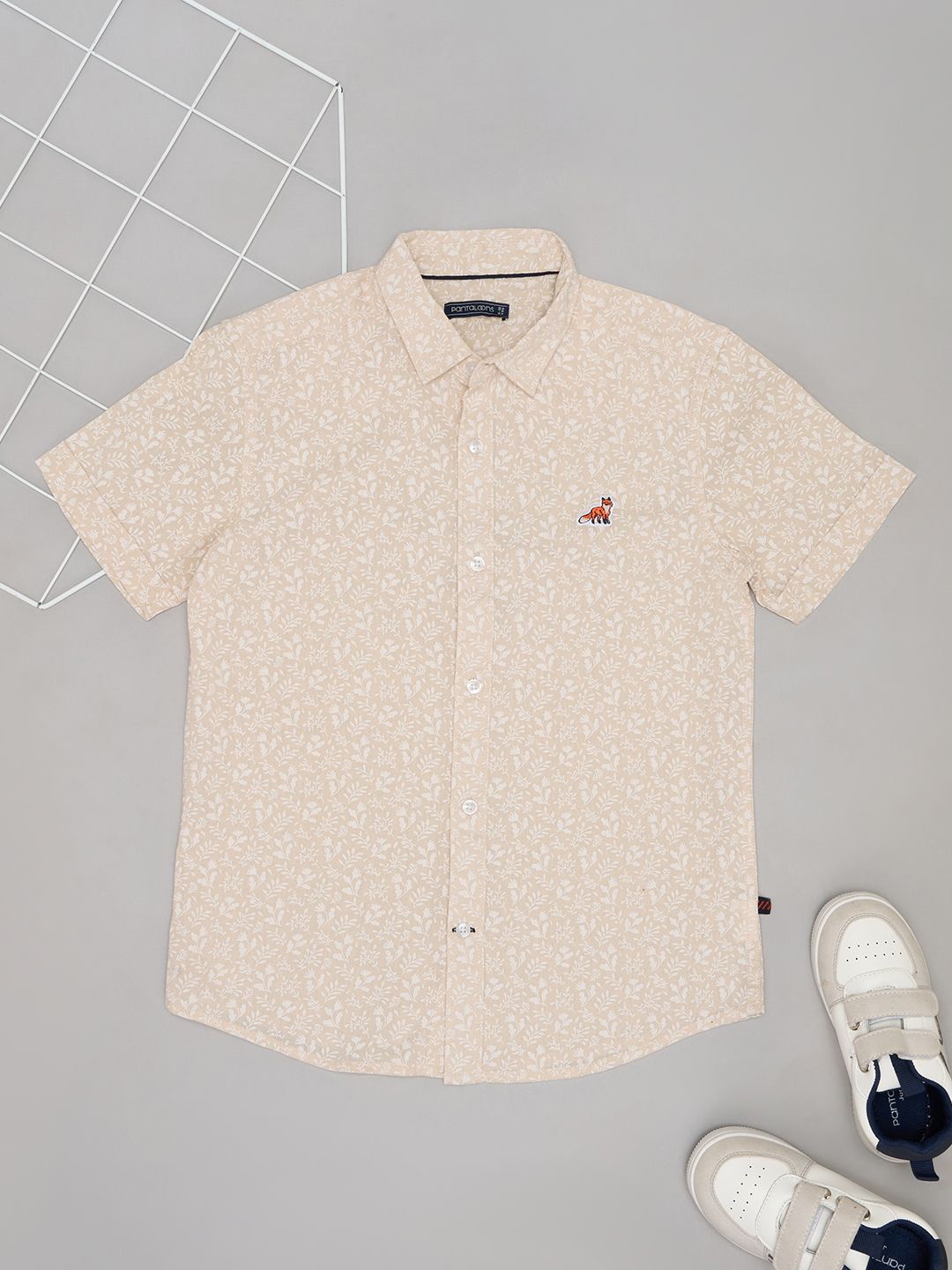 

Pantaloons Junior Boys Spread Collar Floral Printed Cotton Casual Shirt, White