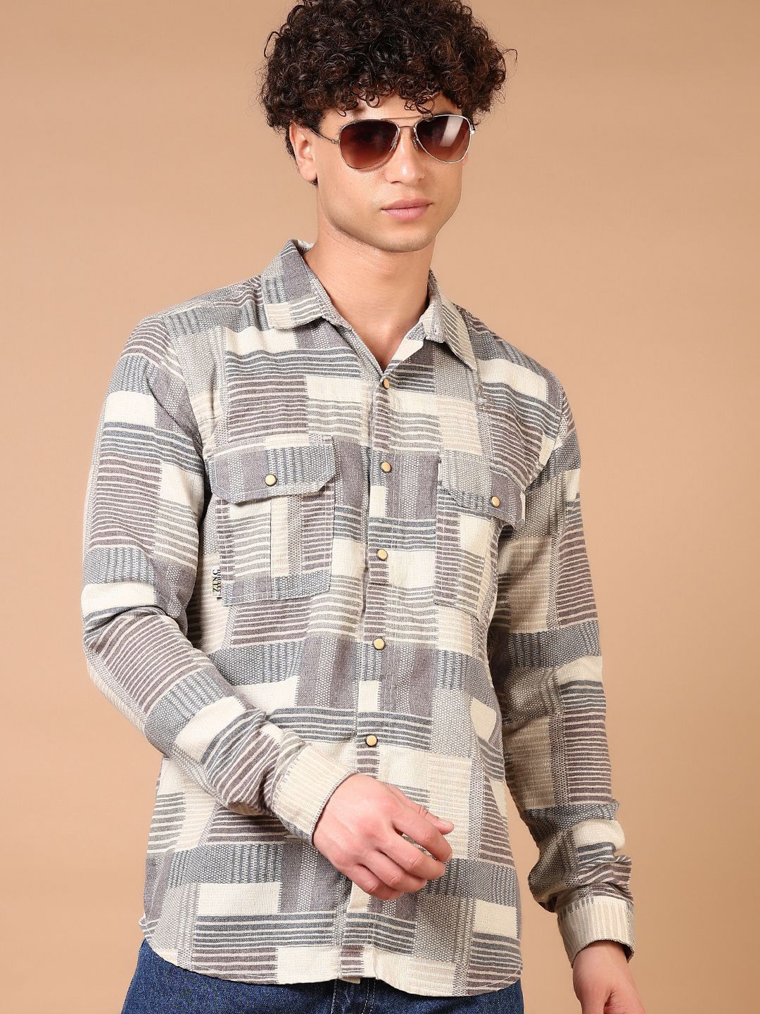 

V-Mart Men Spread Collar Geometric Printed Cotton Casual Shirt, Grey