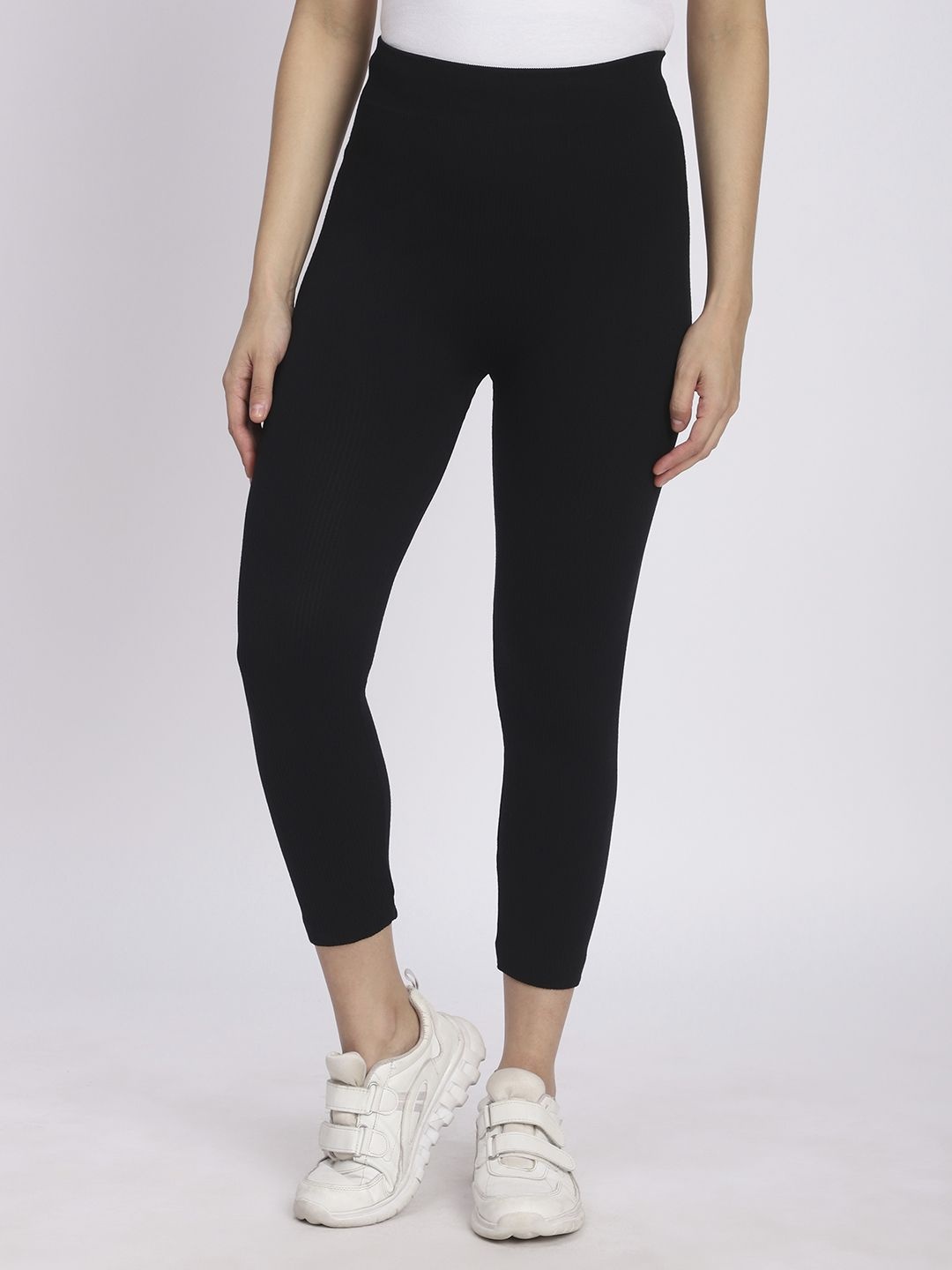 

R&B Women Capris, Black