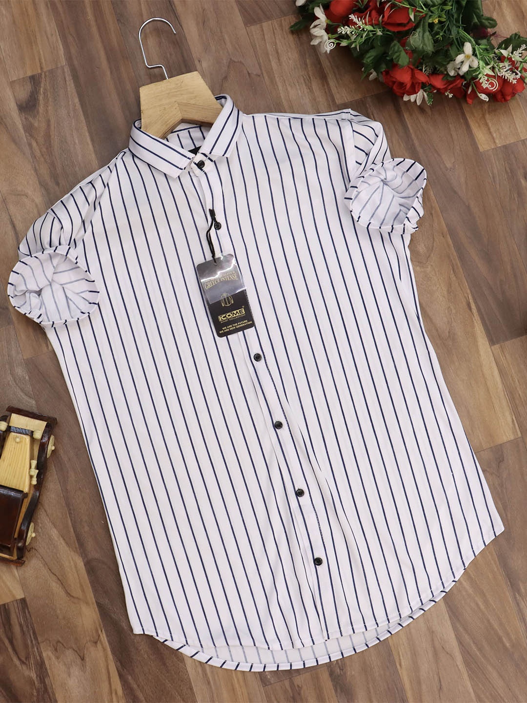 

iCome Men Spread Collar Vertical Striped Casual Shirt, White