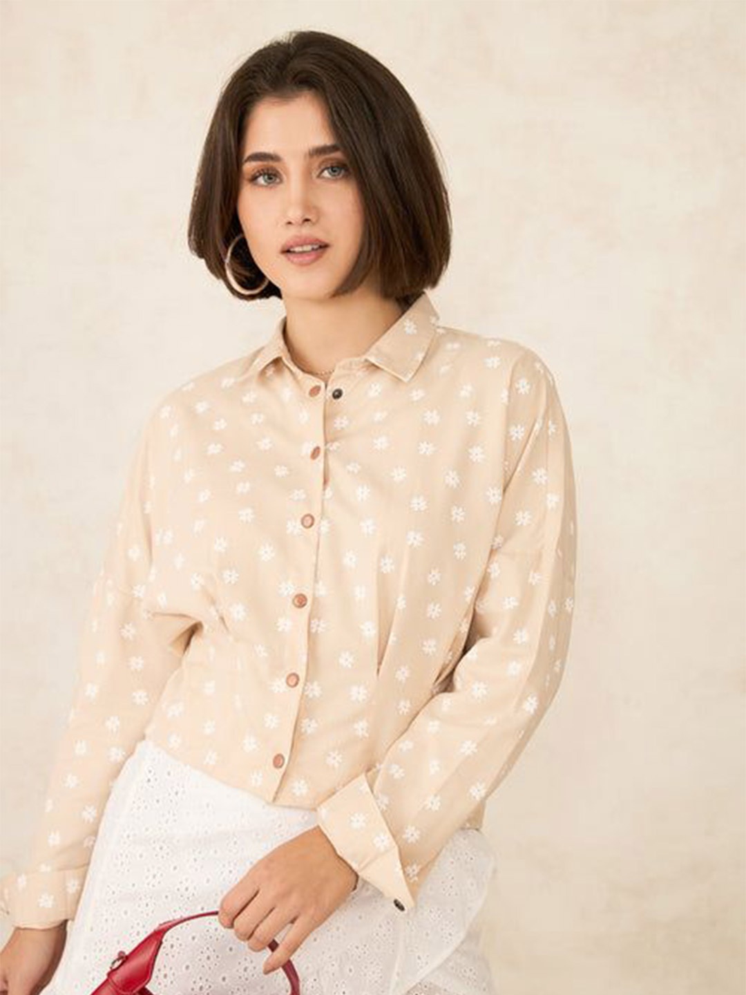 

Virgio Women Jessie Floral Printed Pleated Shirt, Tan