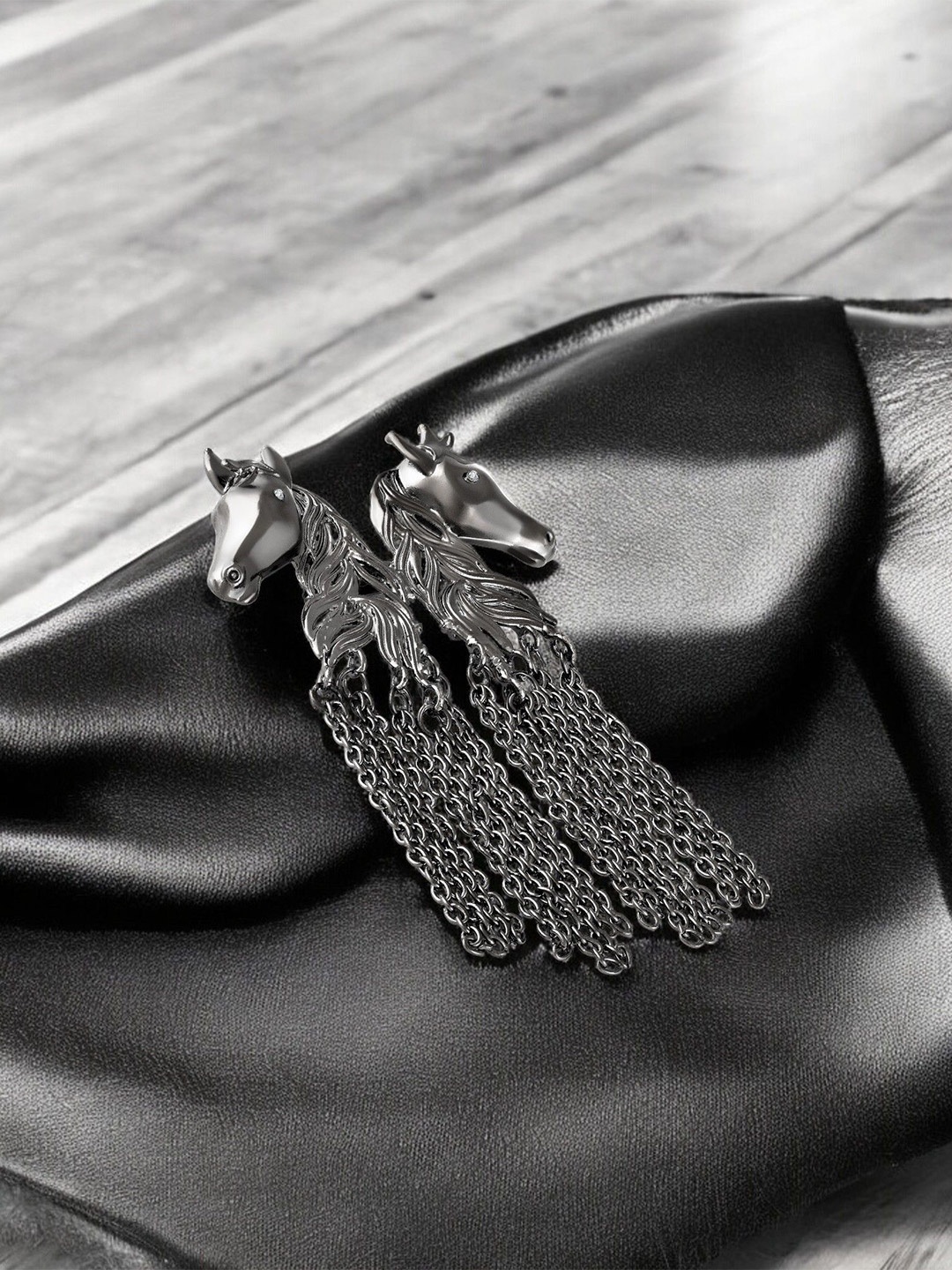 

Mahi Men Dual Horse Shaped Tassel Chain Statement Brooch, Black