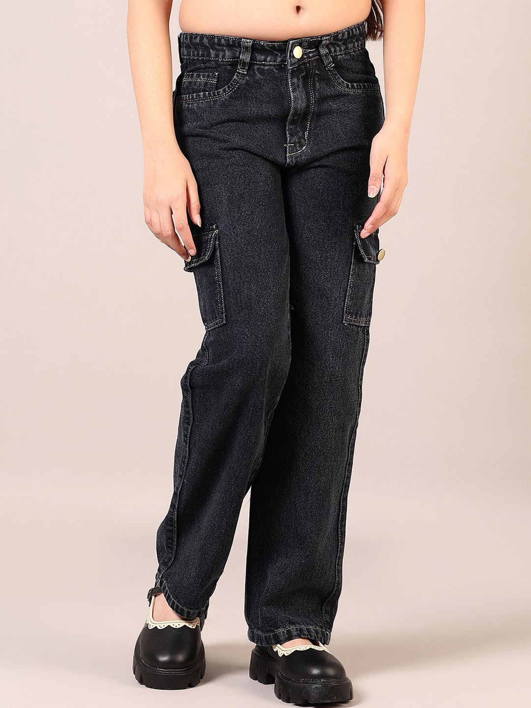 

V-Mart Girls Regular Fit Mid-Rise Cotton Cargo Jeans, Black