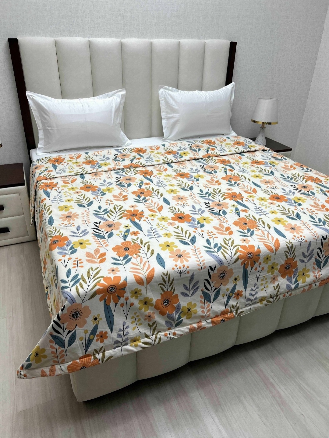 

Pure Decor Comfy White Floral Printed 210 GSM Microfiber AC Room Double King Bed Comforter