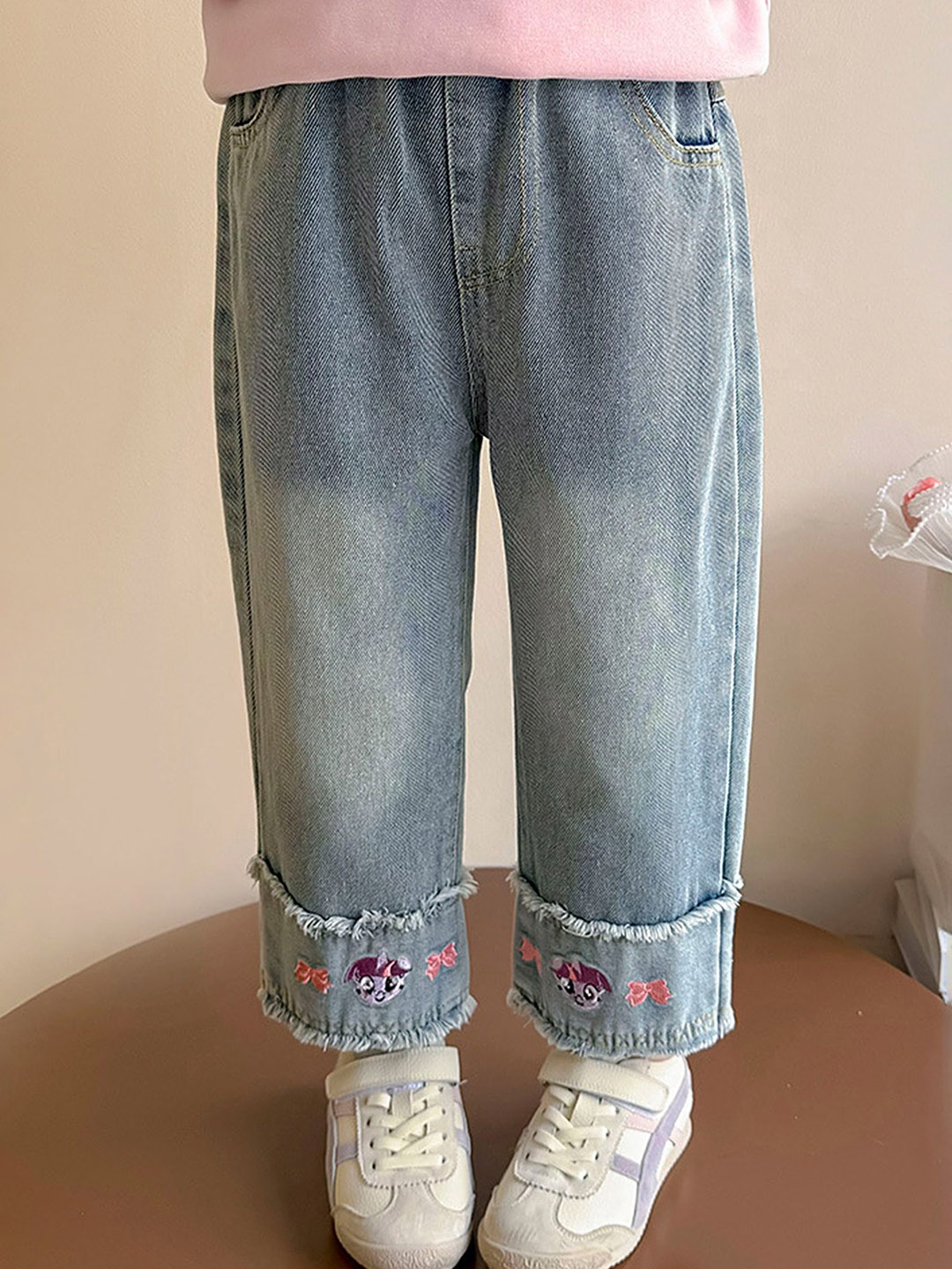 

LULU & SKY Girls High-Rise Slash Knee Light Fade Jeans, Blue
