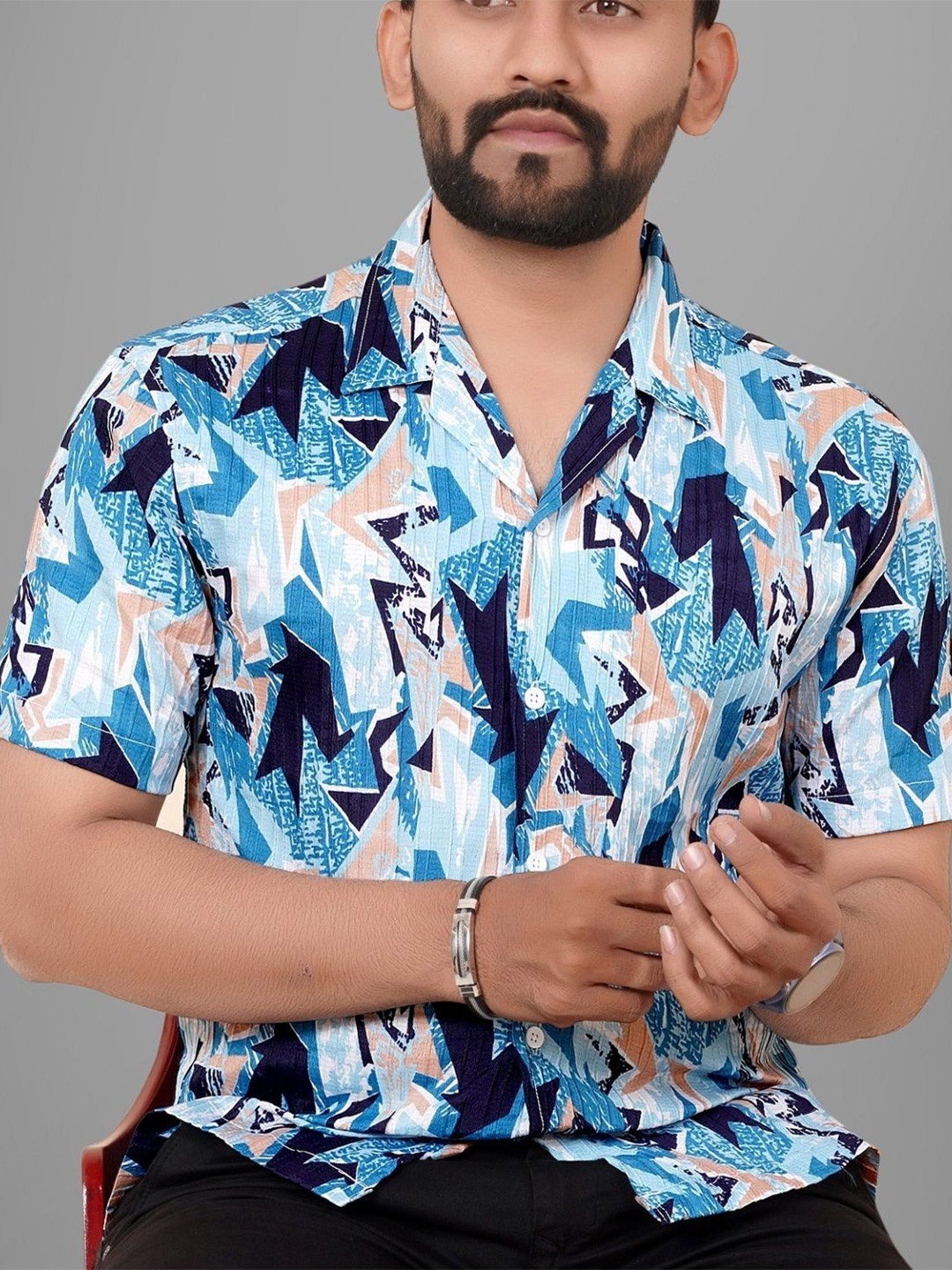 

Metronaut Men Regular Fit Cuban Collar Abstract Printed Cotton Casual Shirt, Blue