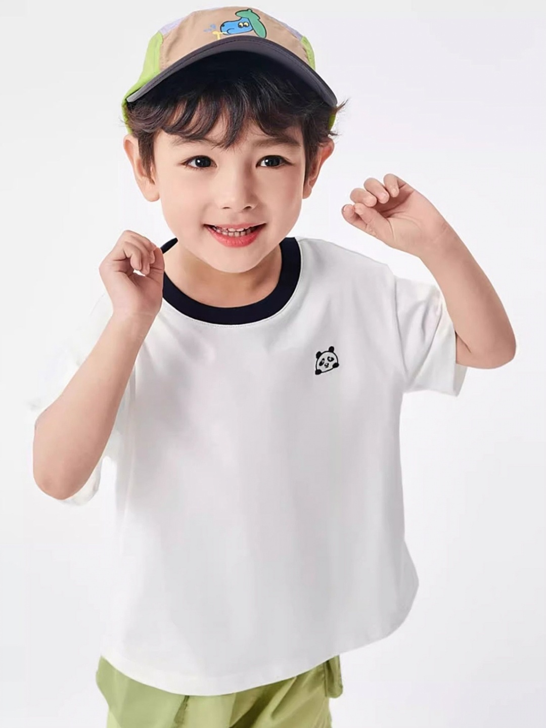 

LULU & SKY Boys Solid Round Neck Cotton Oversized T-shirt, White