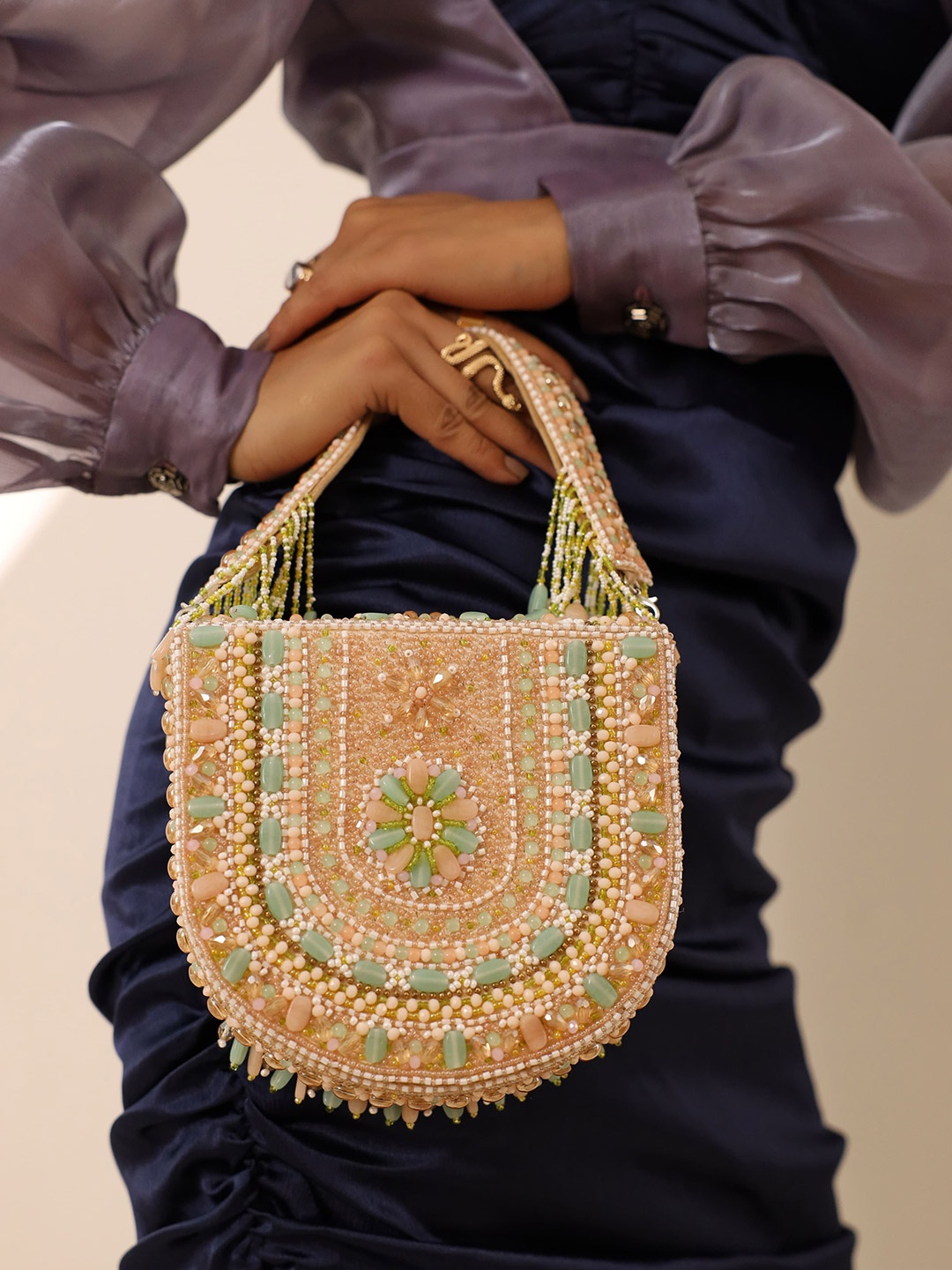 

THE TAN CLAN Women Amulya Floral Embellished Miniature Party Handheld Bag, Peach