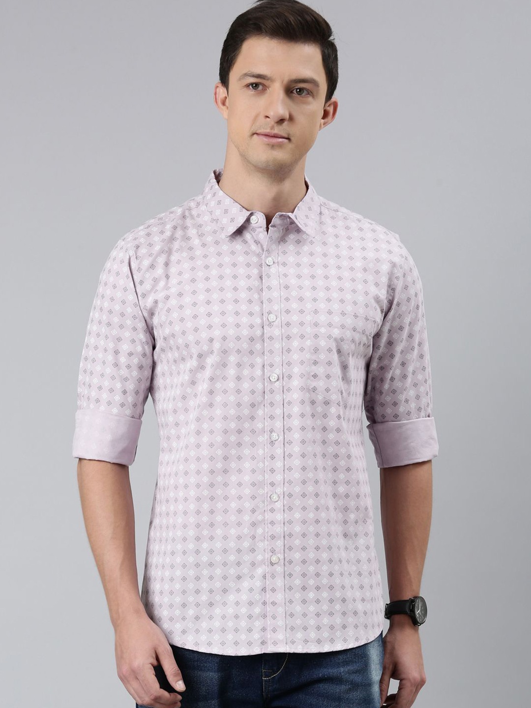 

Provogue Men Spread Collar Geometric Printed Cotton Casual Shirt, Lavender
