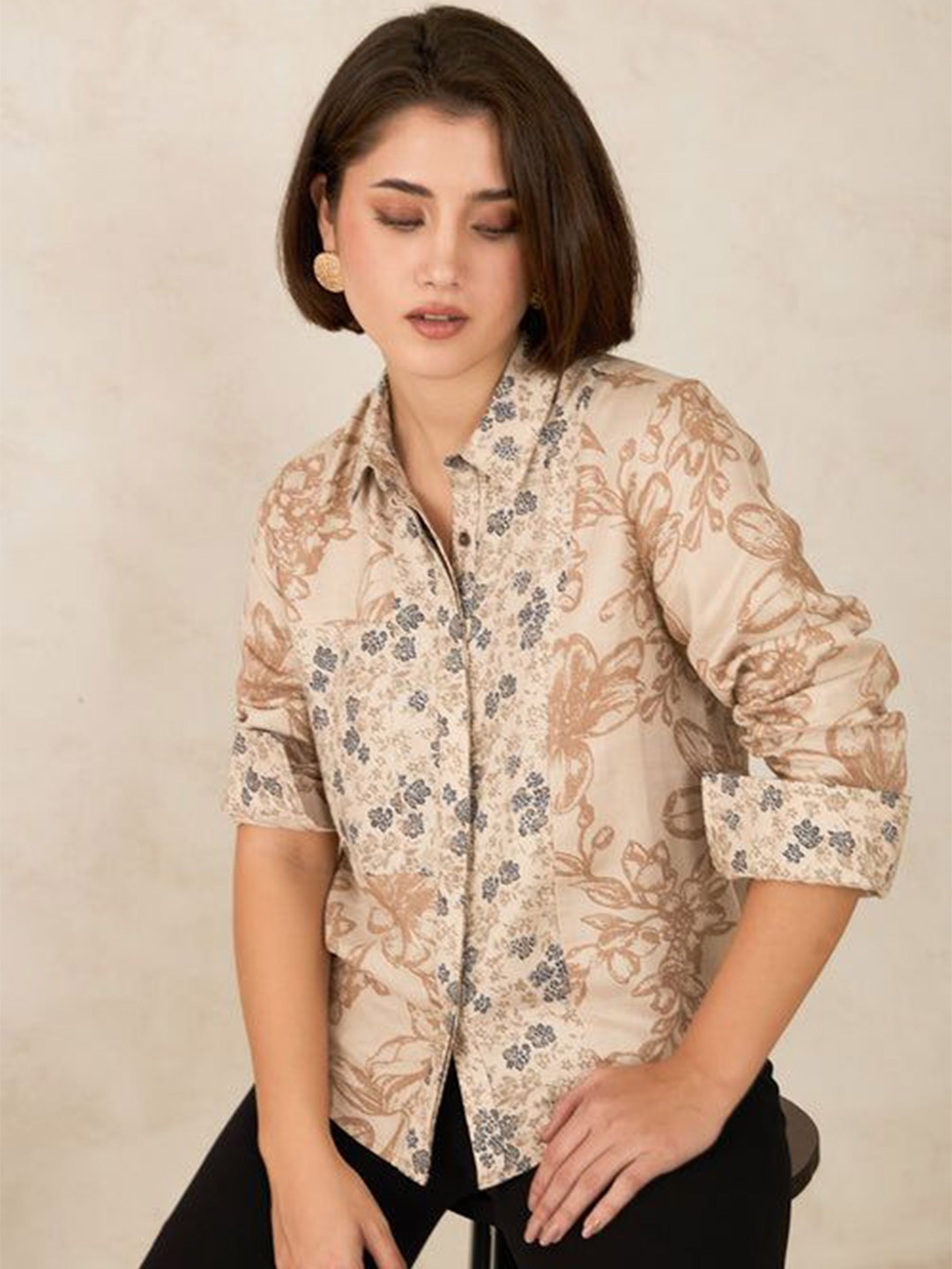 

Virgio Women Nayera Floral Print Blocked Shirt, Tan