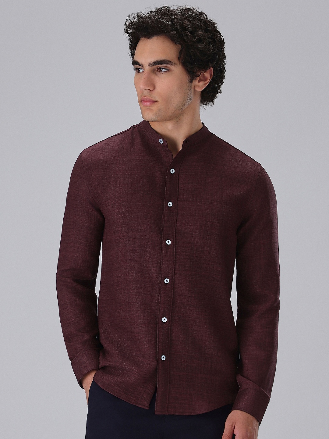 

Banana Club Wine Mandarin Collar Shirt, Maroon