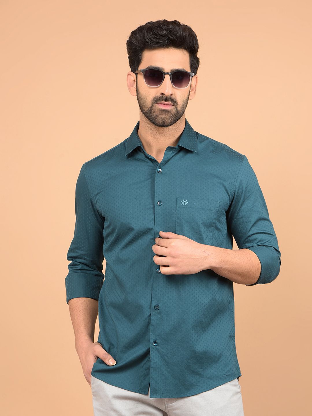 

Crimsoune Club Men Classic Slim Fit Spread Collar Textured Cotton Casual Shirt, Blue
