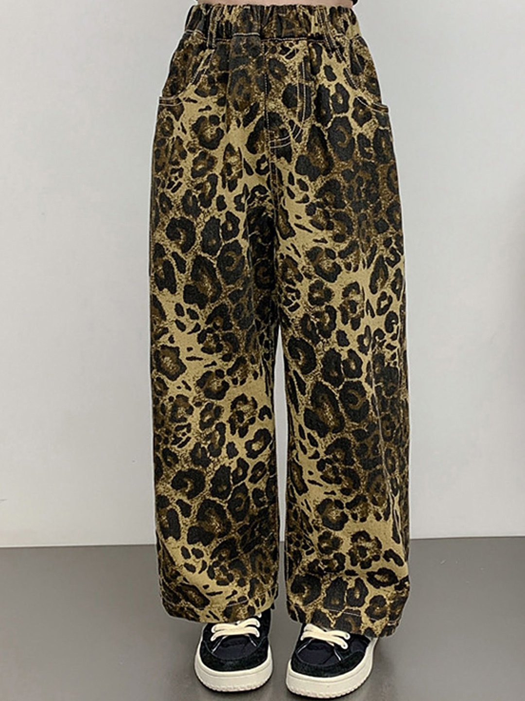 

LULU & SKY Girls Animal Printed Straight Fit High-Rise Trousers, Multi