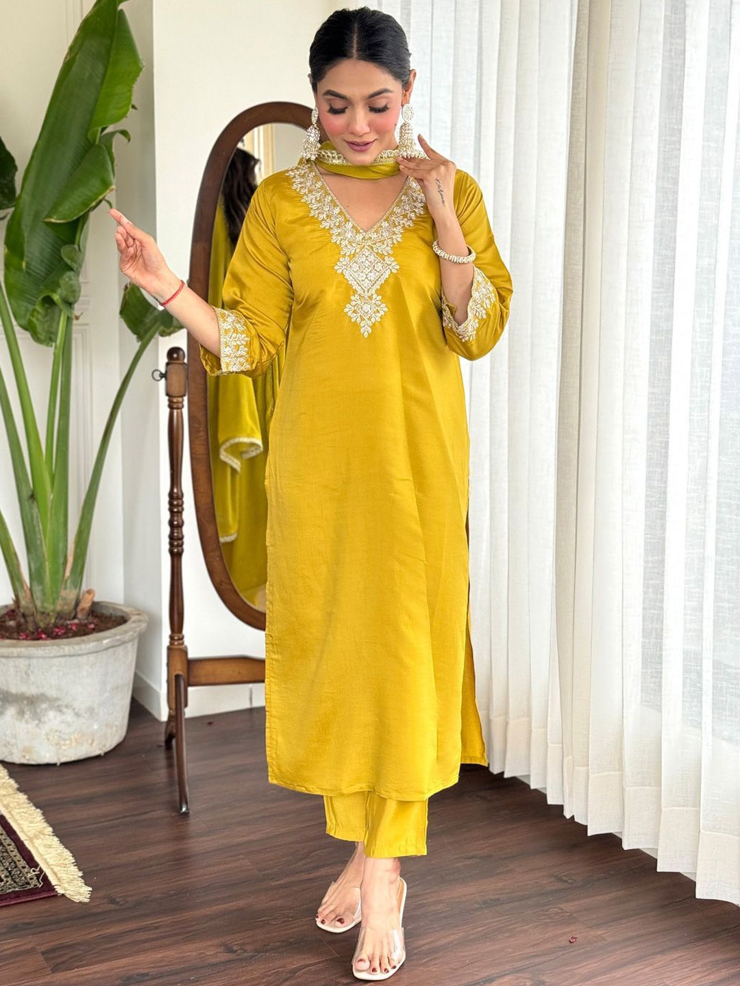 

DIVASTRI Floral Embroidered V Neck Sequinned Kurta With Trousers & Dupatta, Yellow