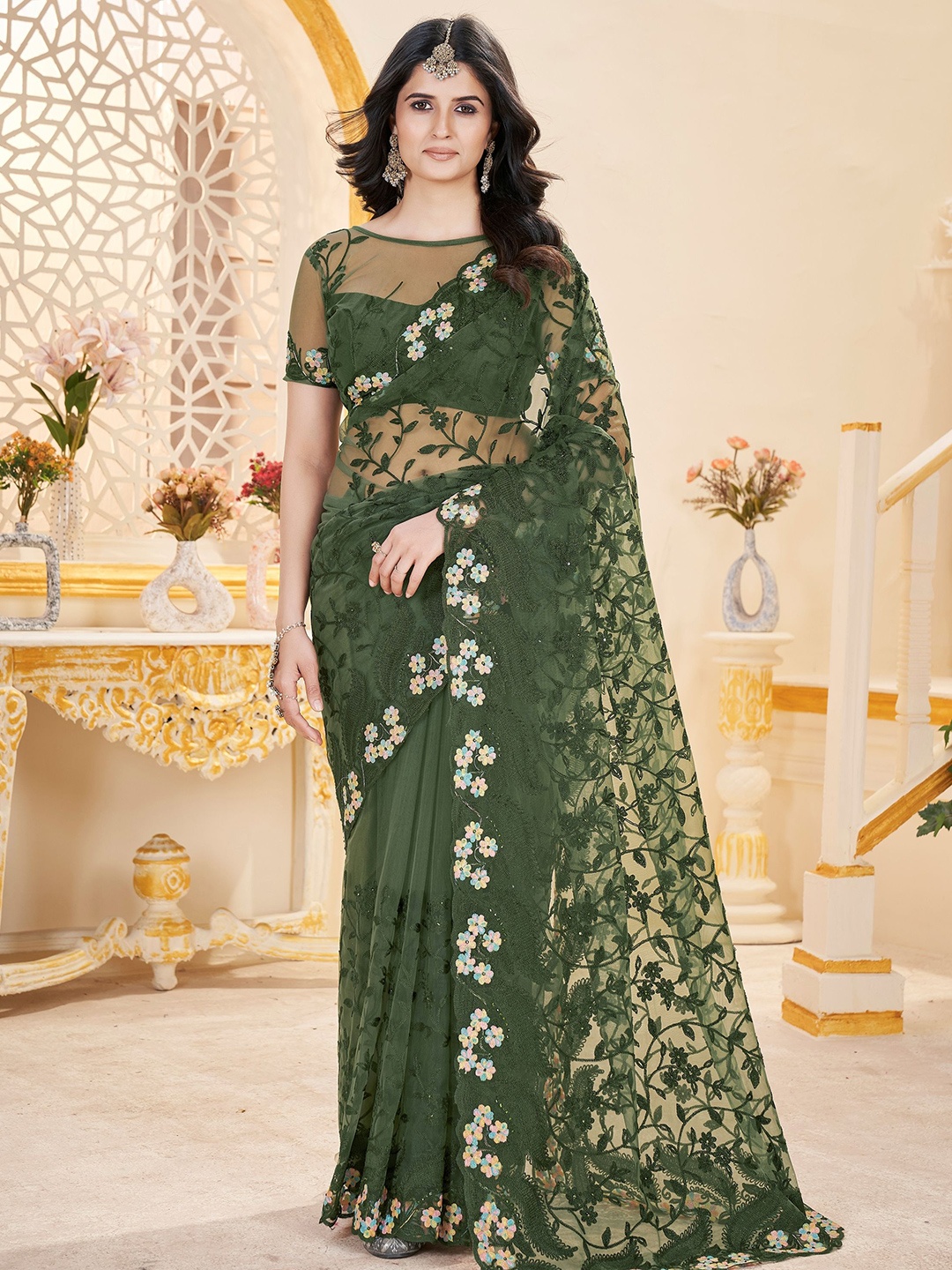 

Vintro Floral Embroidered Net Saree, Green