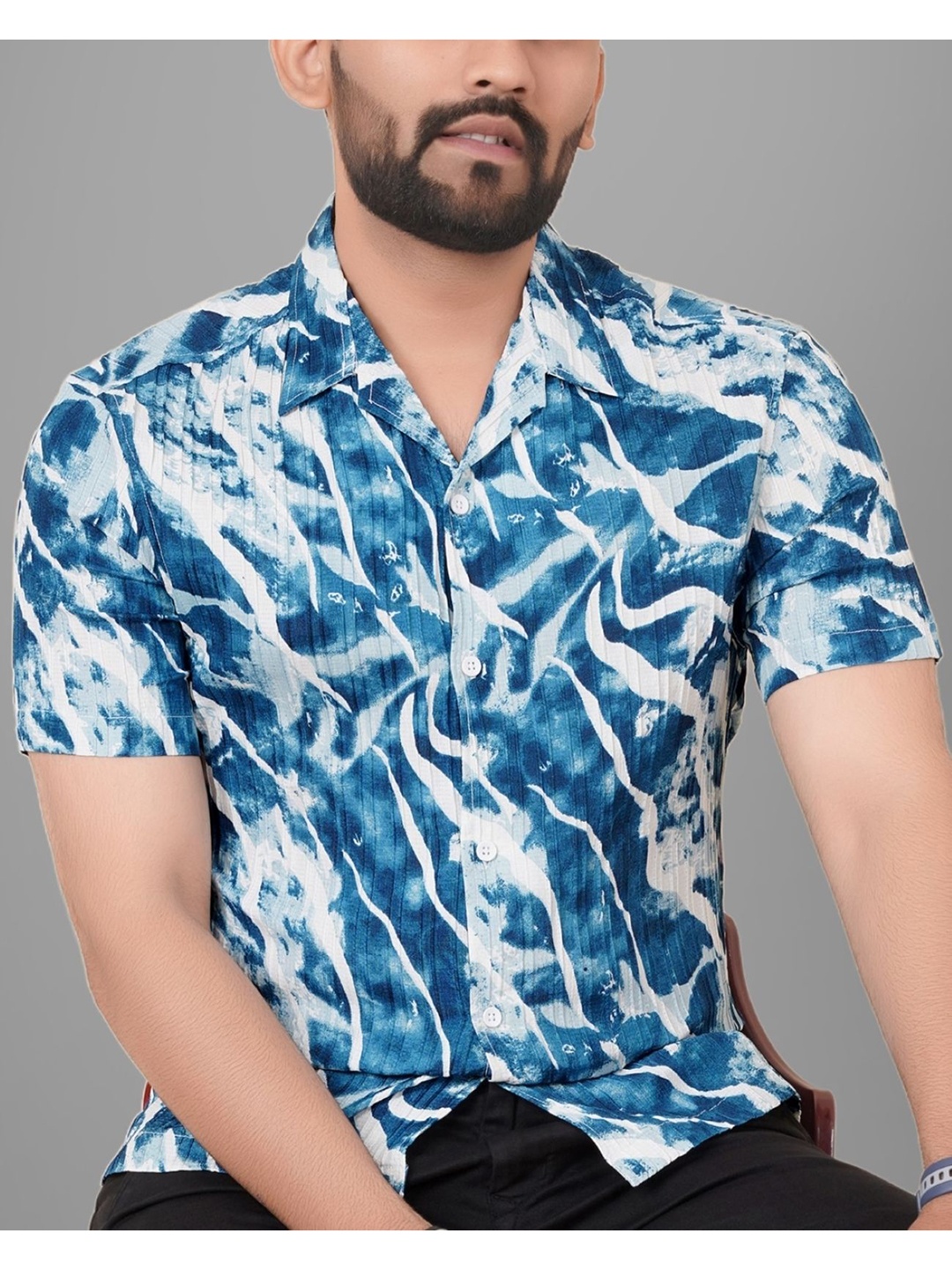 

Metronaut Men Semi Sheer Printed Casual Shirt, Blue