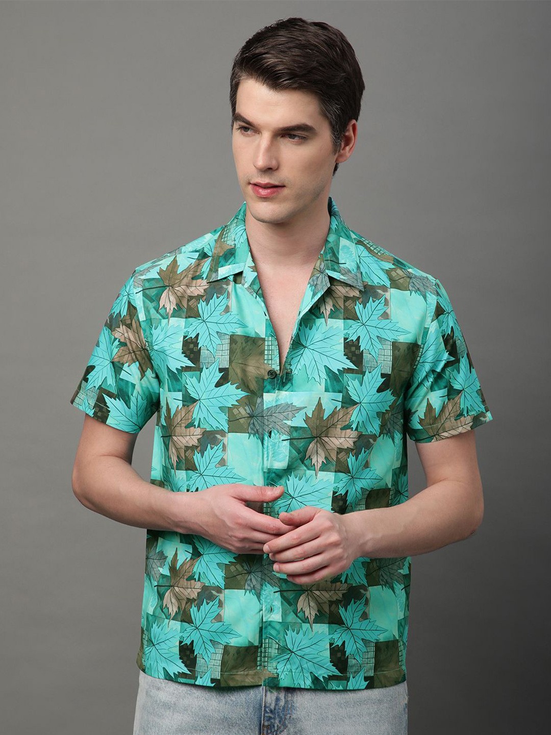 

Metronaut Men Regular Fit Cuban Collar Floral Printed Casual Shirt, Green
