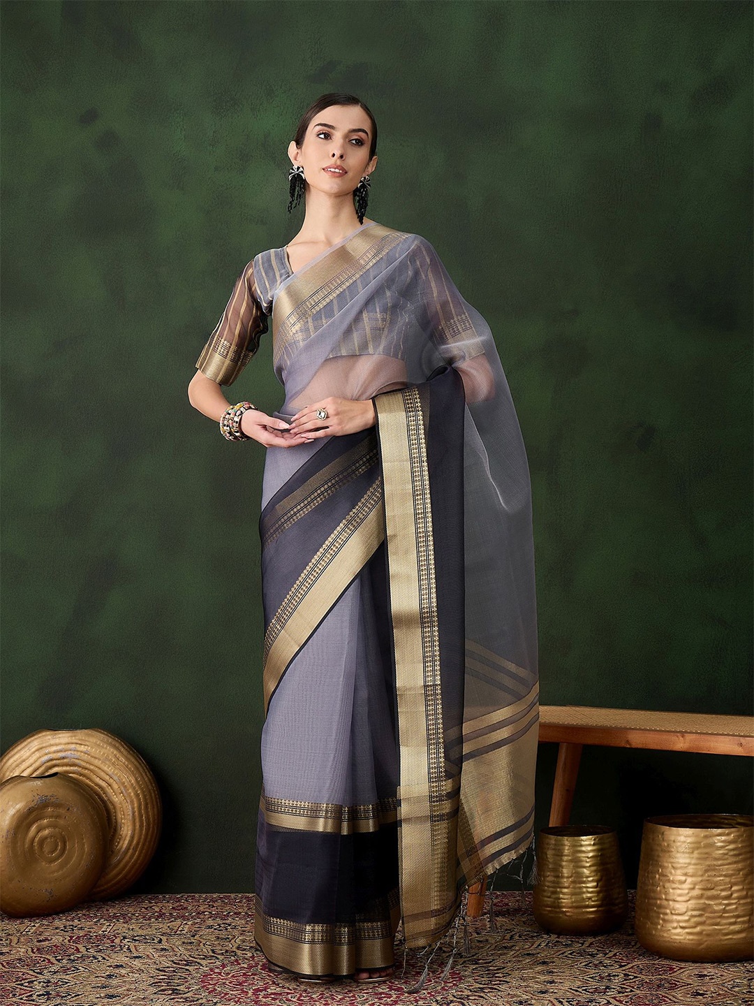 

MANVAA Woven Design Zari Organza Saree, Grey