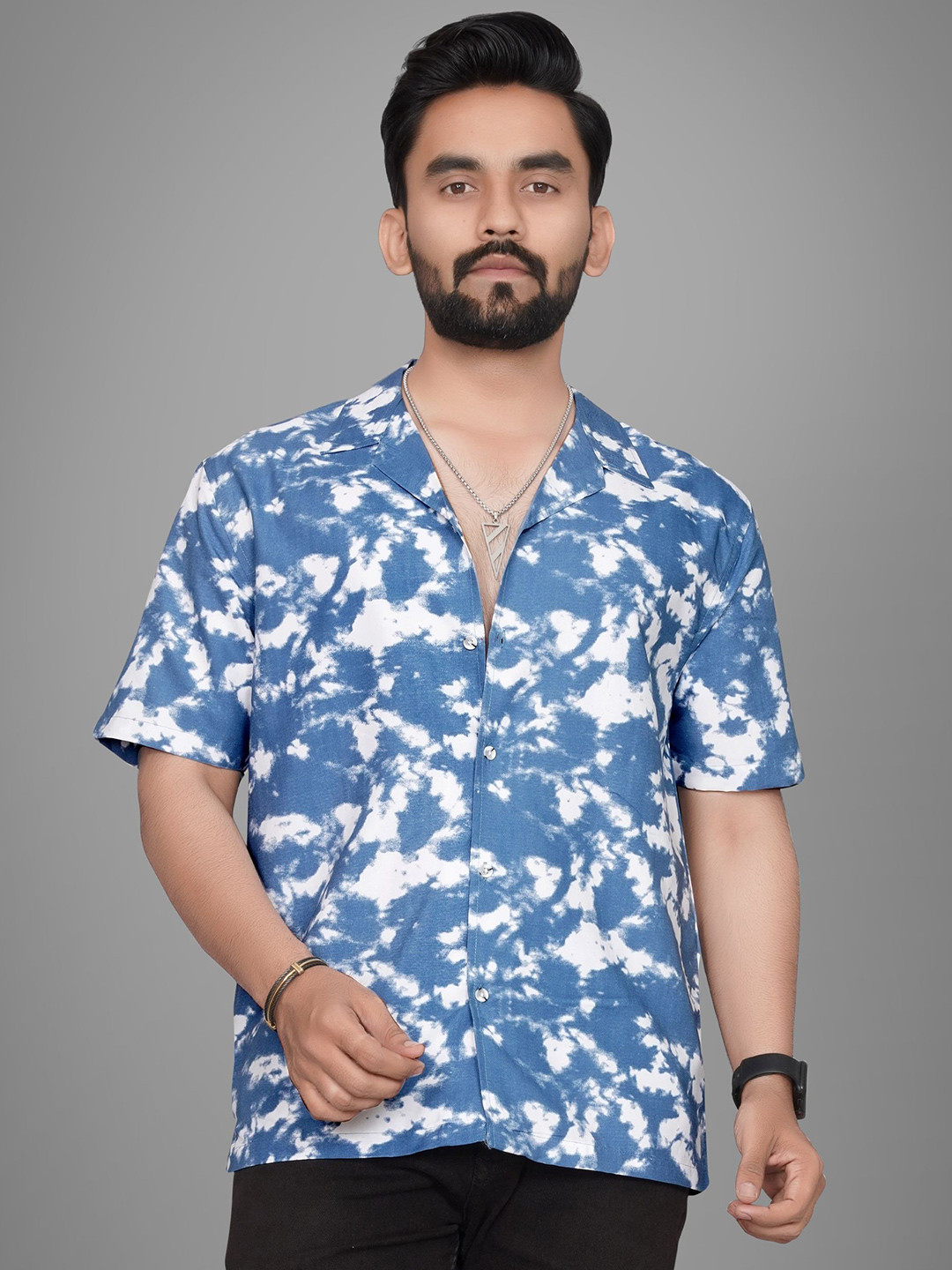 

Metronaut Men Regular Fit Cuban Collar Abstract Printed Casual Shirt, Navy blue