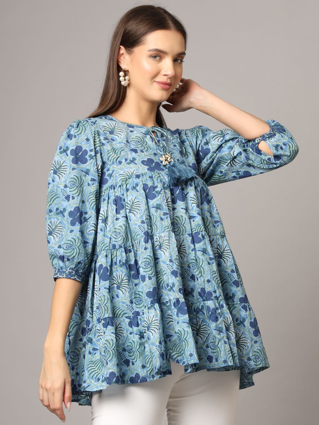 

JAPER KURTI Women Floral Printed Tie-Up Neck A-Line Top, Blue