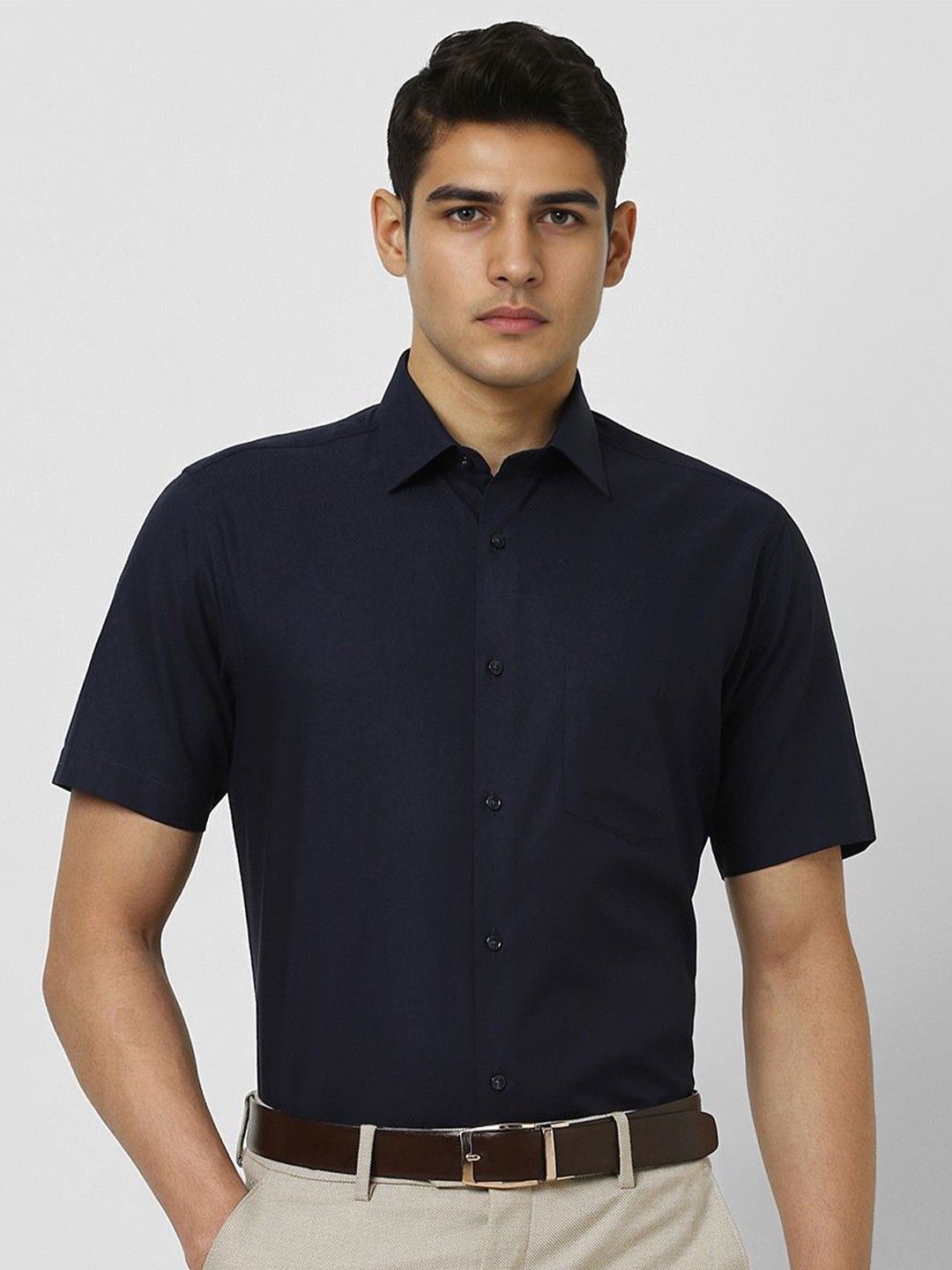 

Van Heusen Men Regular Fit Spread Collar Textured Cotton Formal Shirt, Navy blue