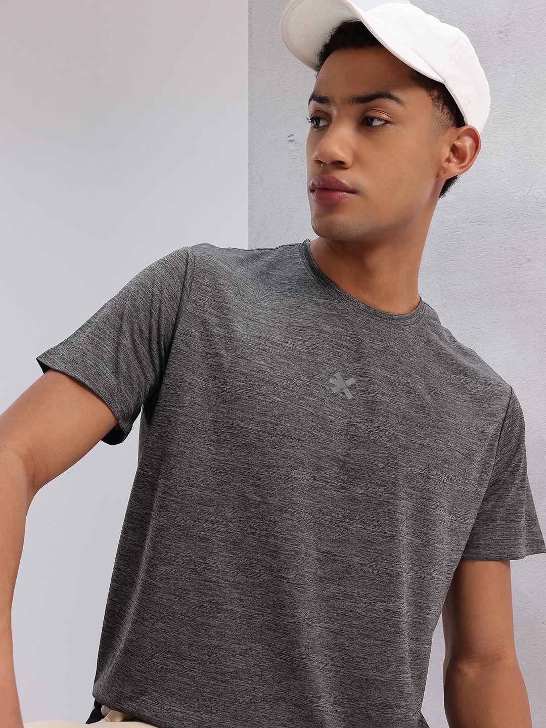

HRX by Hrithik Roshan Men Rapid-Dry Sports T-shirt, Grey