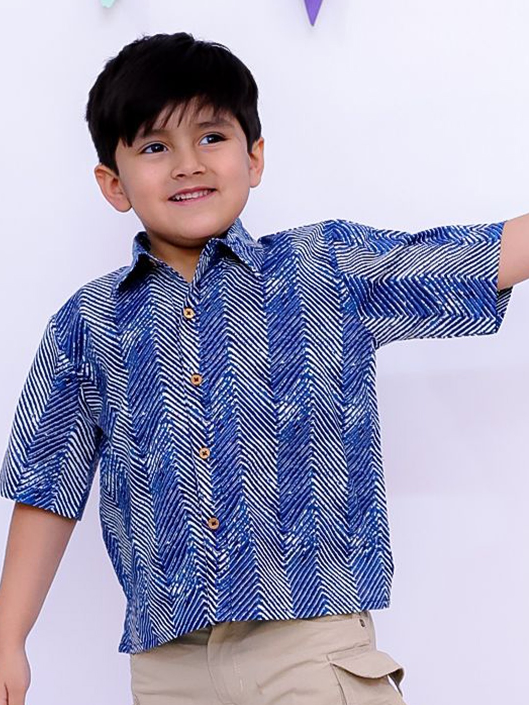 

BownBee Boys Opaque Printed Casual Shirt, Violet