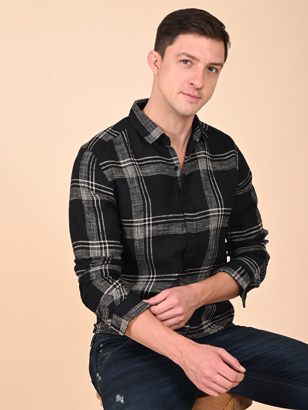 

POE Men Spread Collar Checked Cotton Casual Shirt, Black
