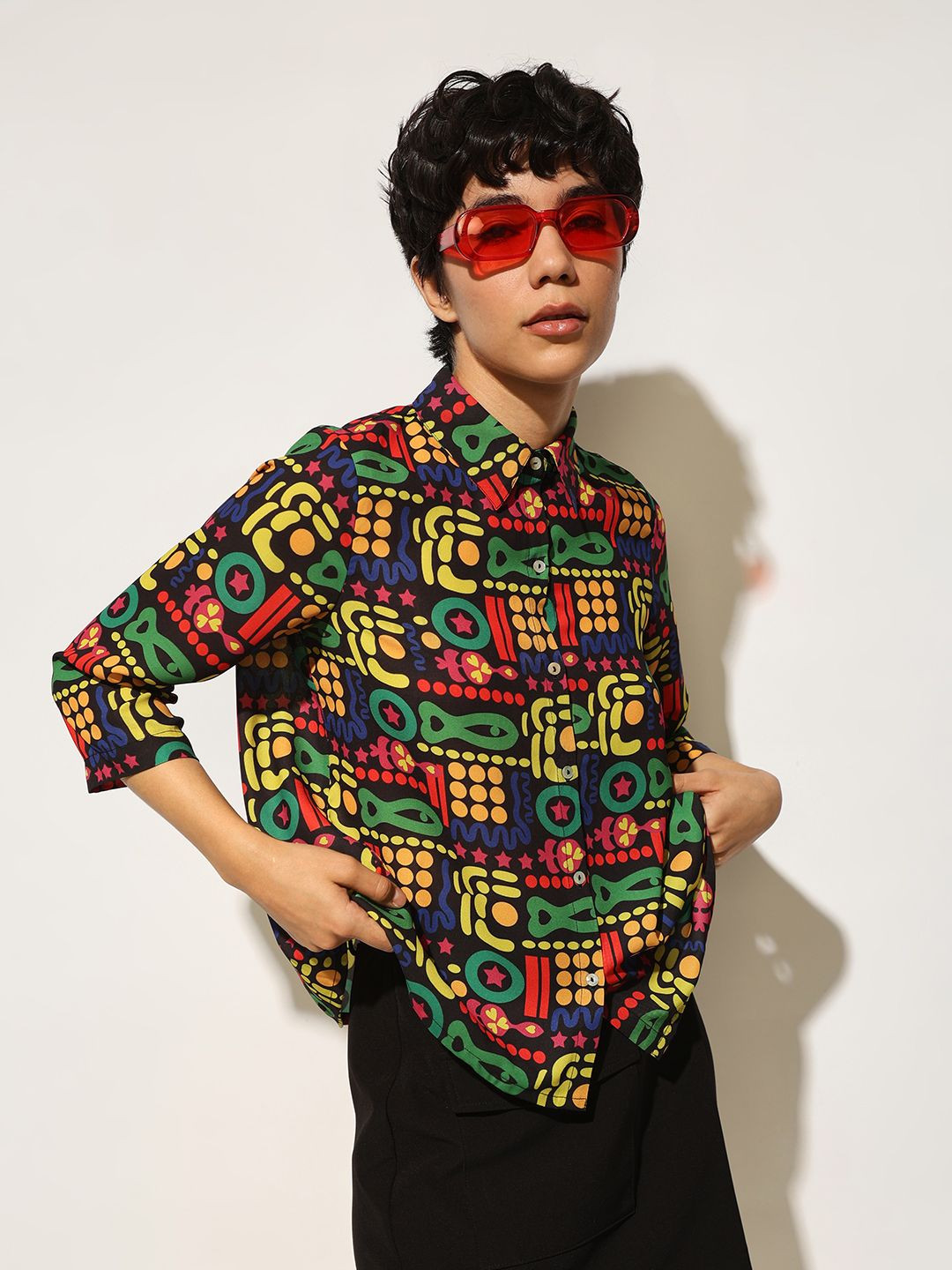 

ONLY Women Spread Collar Abstract Printed Casual Shirt, Black