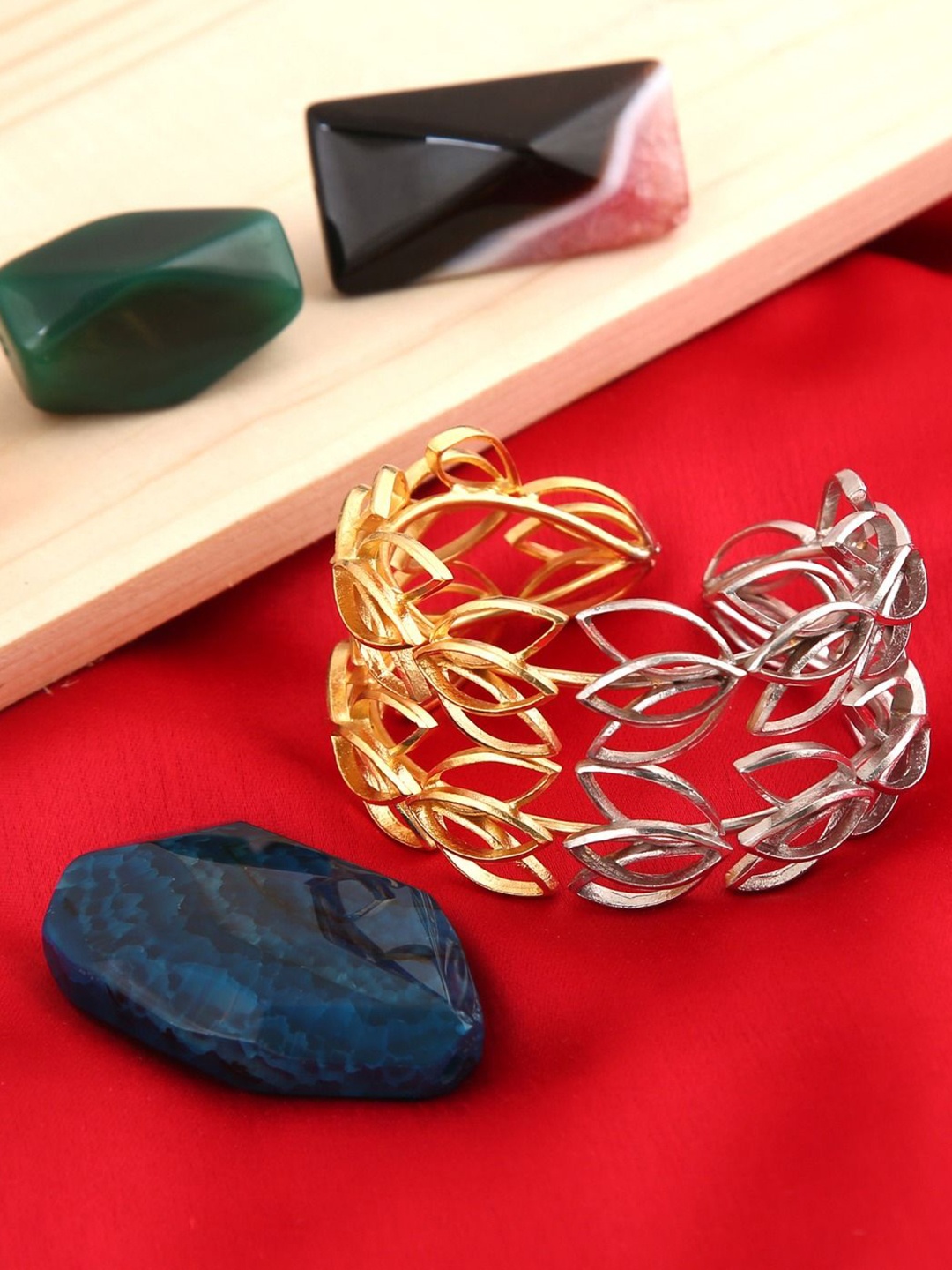 

Trupti Mohta Women Brass Gold and Rhodium-Plated Anti Tarnish Adjustable Cuff Bracelet