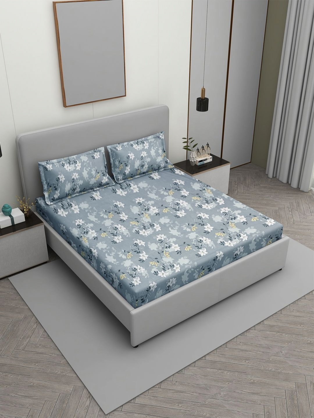 

Aura Grey & White Floral 144 TC Cotton Queen Size Bedsheet Set 2.54 m x 2.28 m