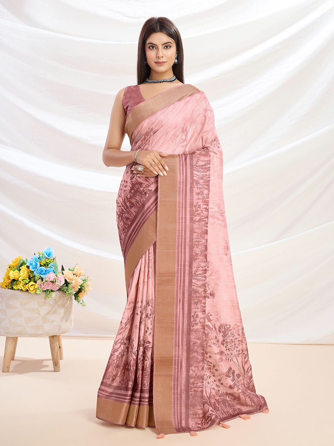 

KALINI Floral Silk Blend Saree, Peach