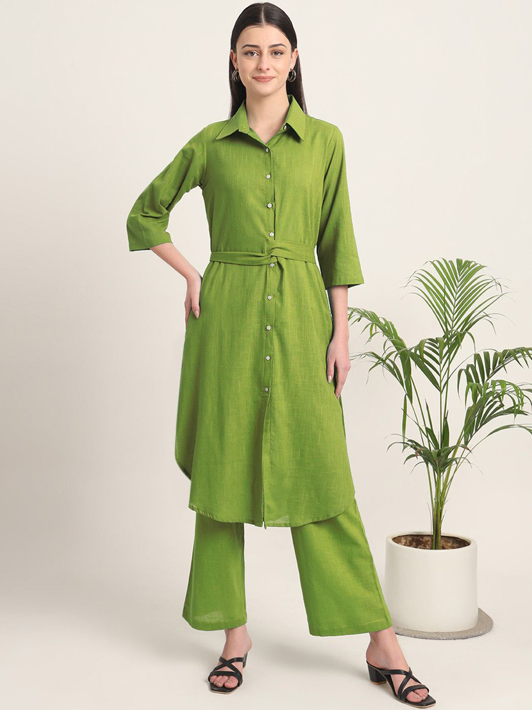 

Thevasa Bellisimo Belted Solid Shirt Collar Pure Cotton Tunic With Trousers, Green