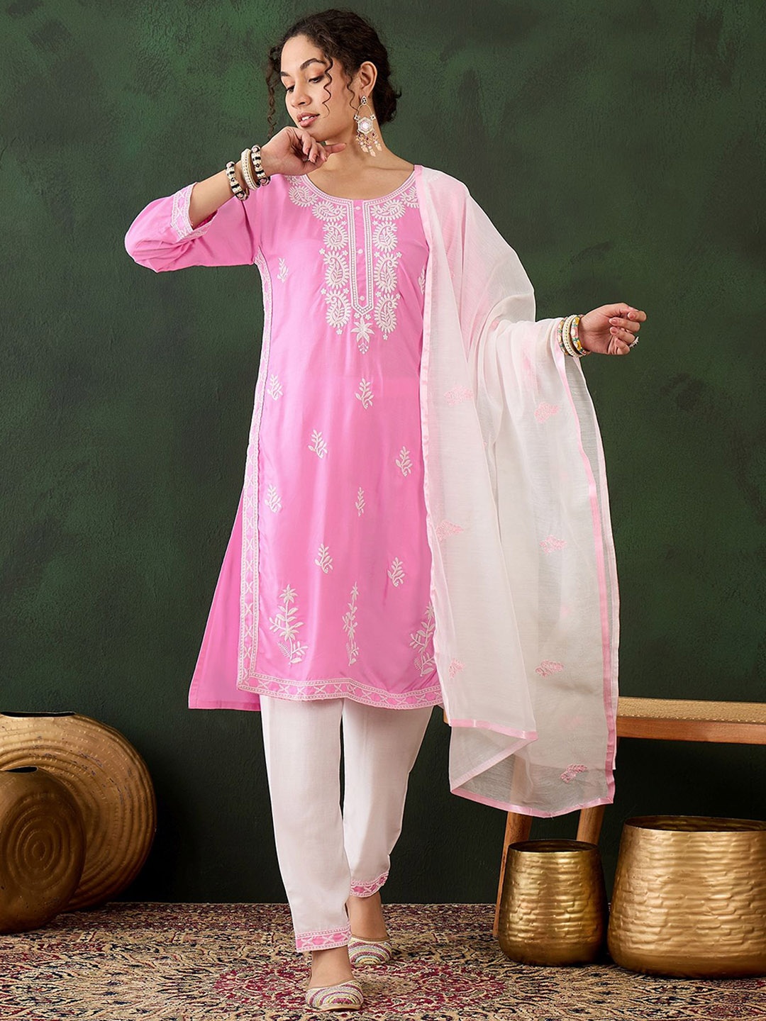 

MANVAA Women Embroidered Regular Thread Work Kurti with Salwar & With Dupatta, Pink