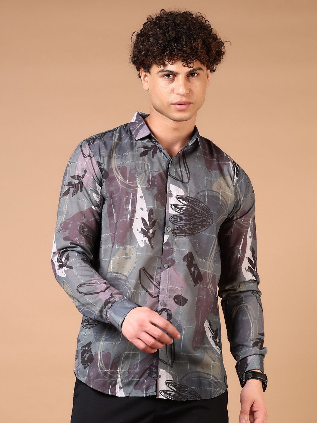 

V-Mart Men Spread Collar Floral Printed Cotton Casual Shirt, Grey