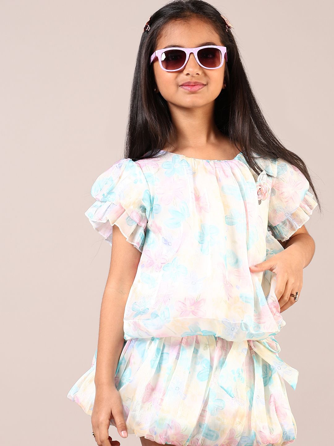 

V-Mart Girls Printed Round Neck Top With Skirts, Off white