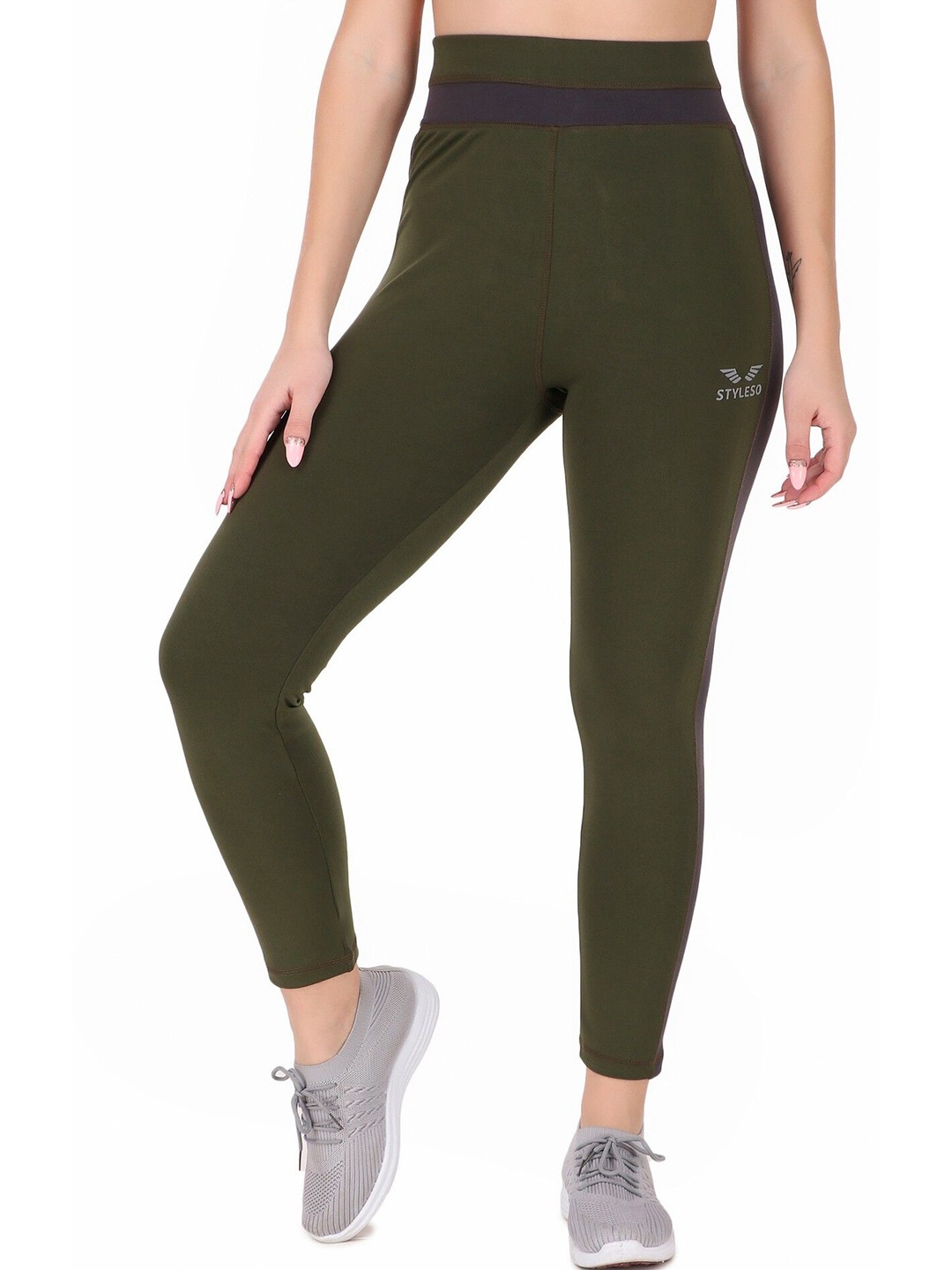 

STYLESO Women Mid-Rise Ankle-Length Gym Tights, Olive