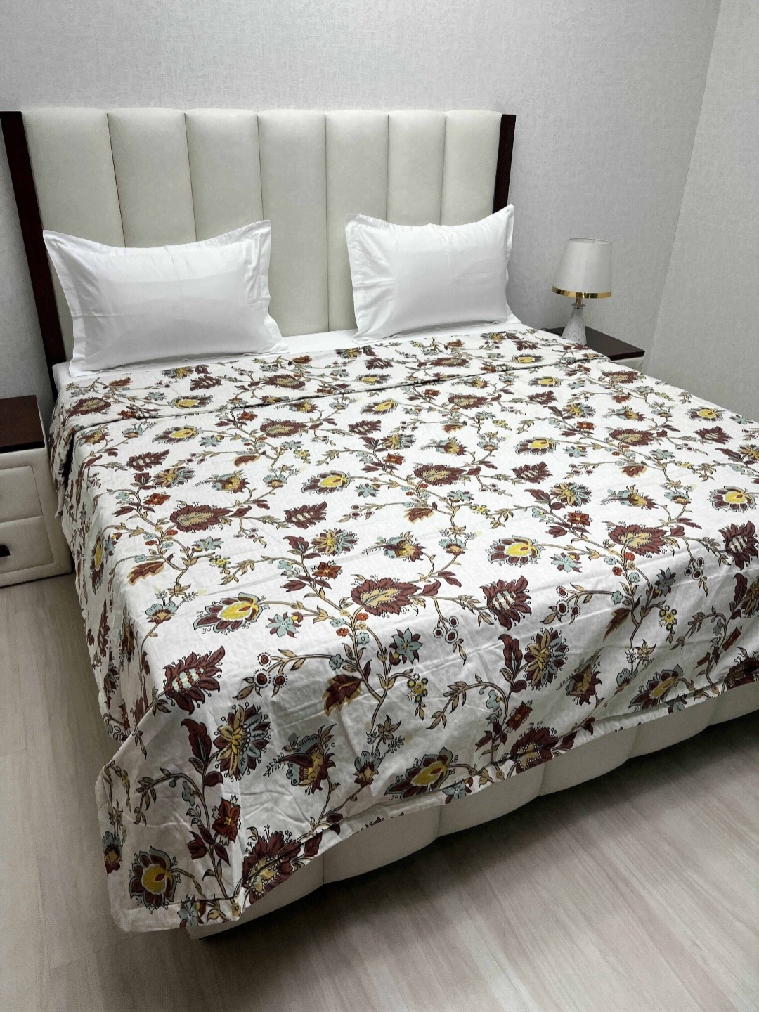 

Pure Decor Comfy White & Brown Floral Printed Microfiber 300 GSM Double Bed Comforter