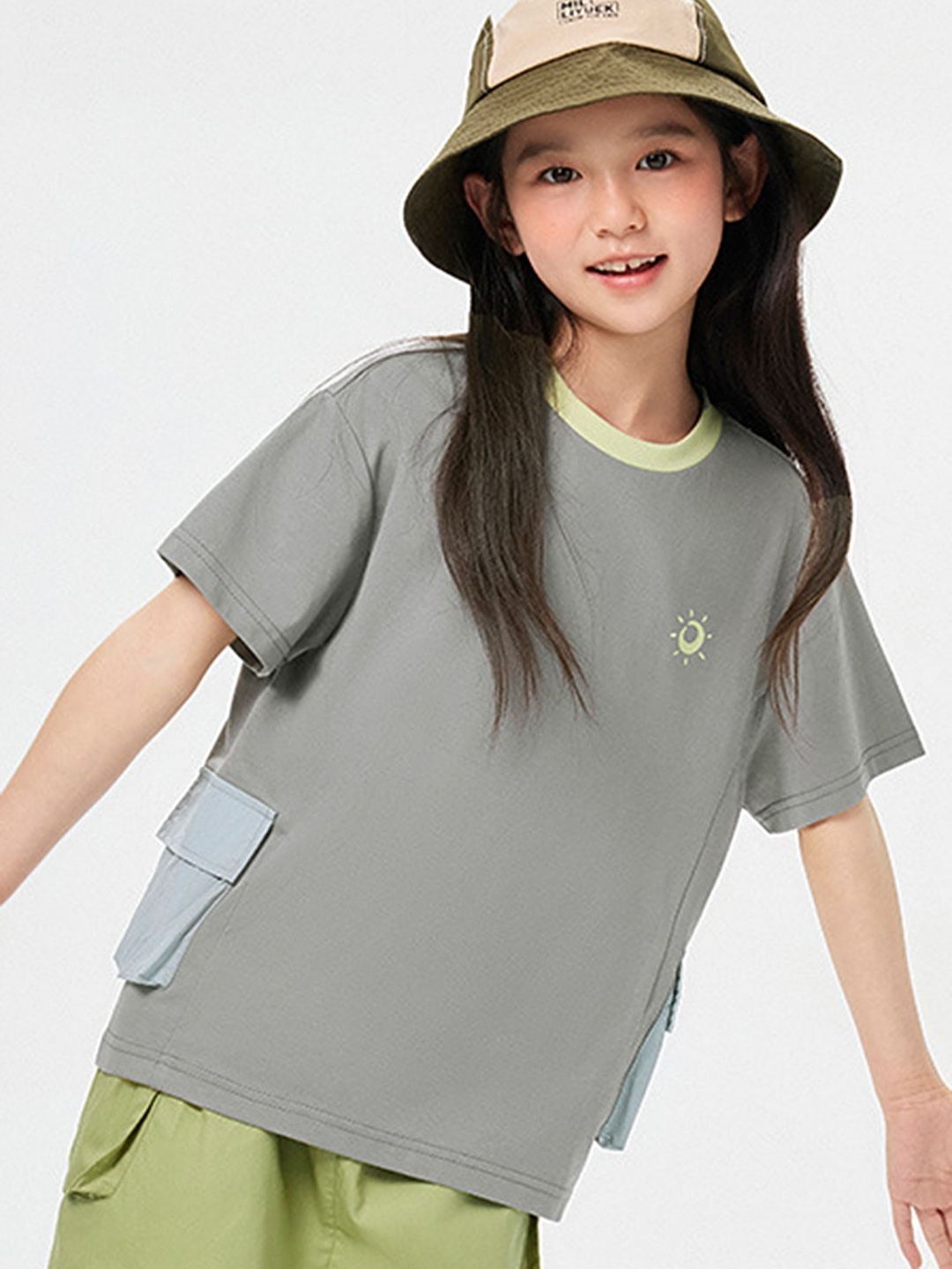 

LULU & SKY Girls Solid Round Neck Cotton Oversized T-shirt, Grey