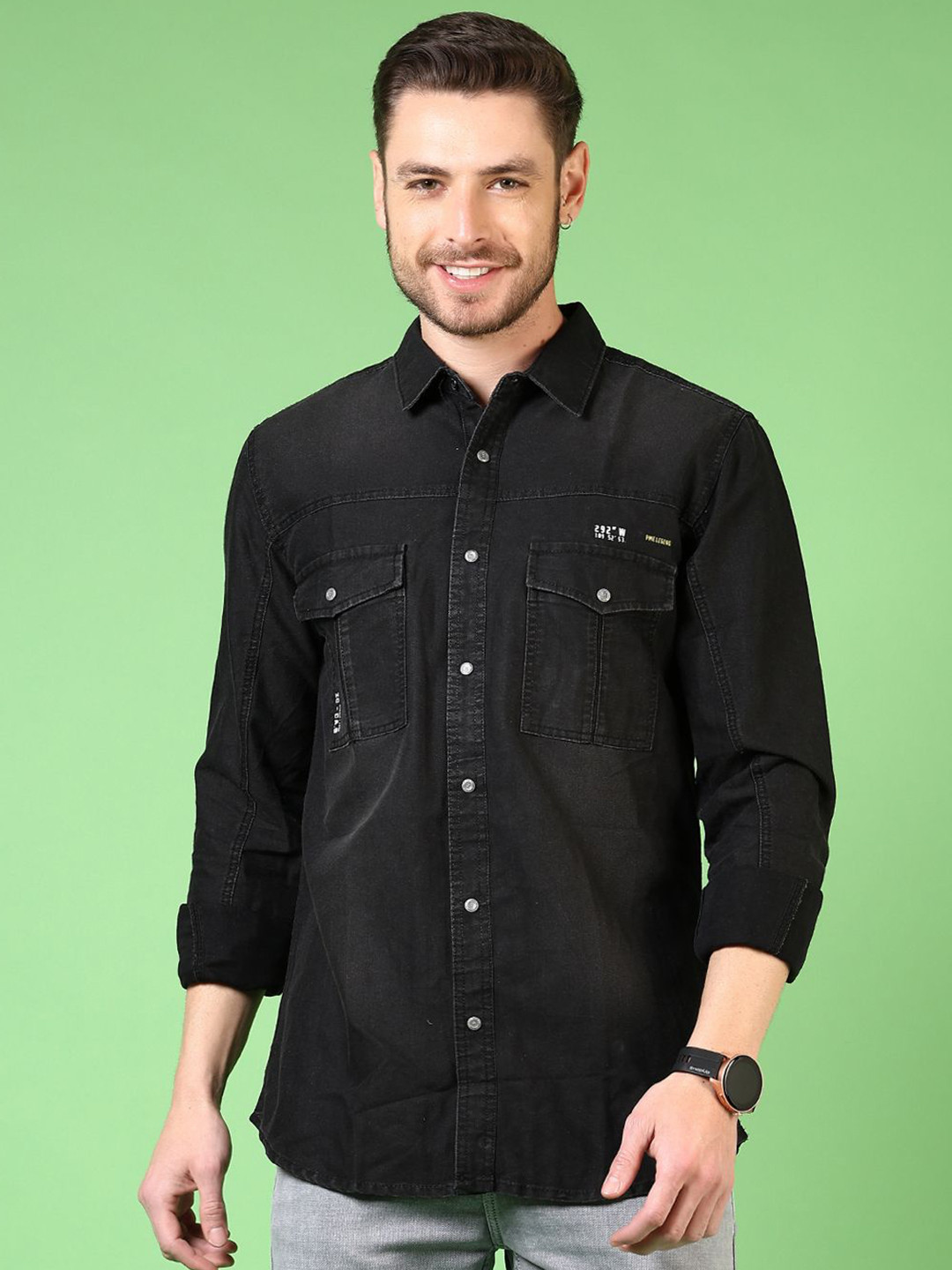 

V-Mart Men Spread Collar Faded Denim Casual Shirt, Black