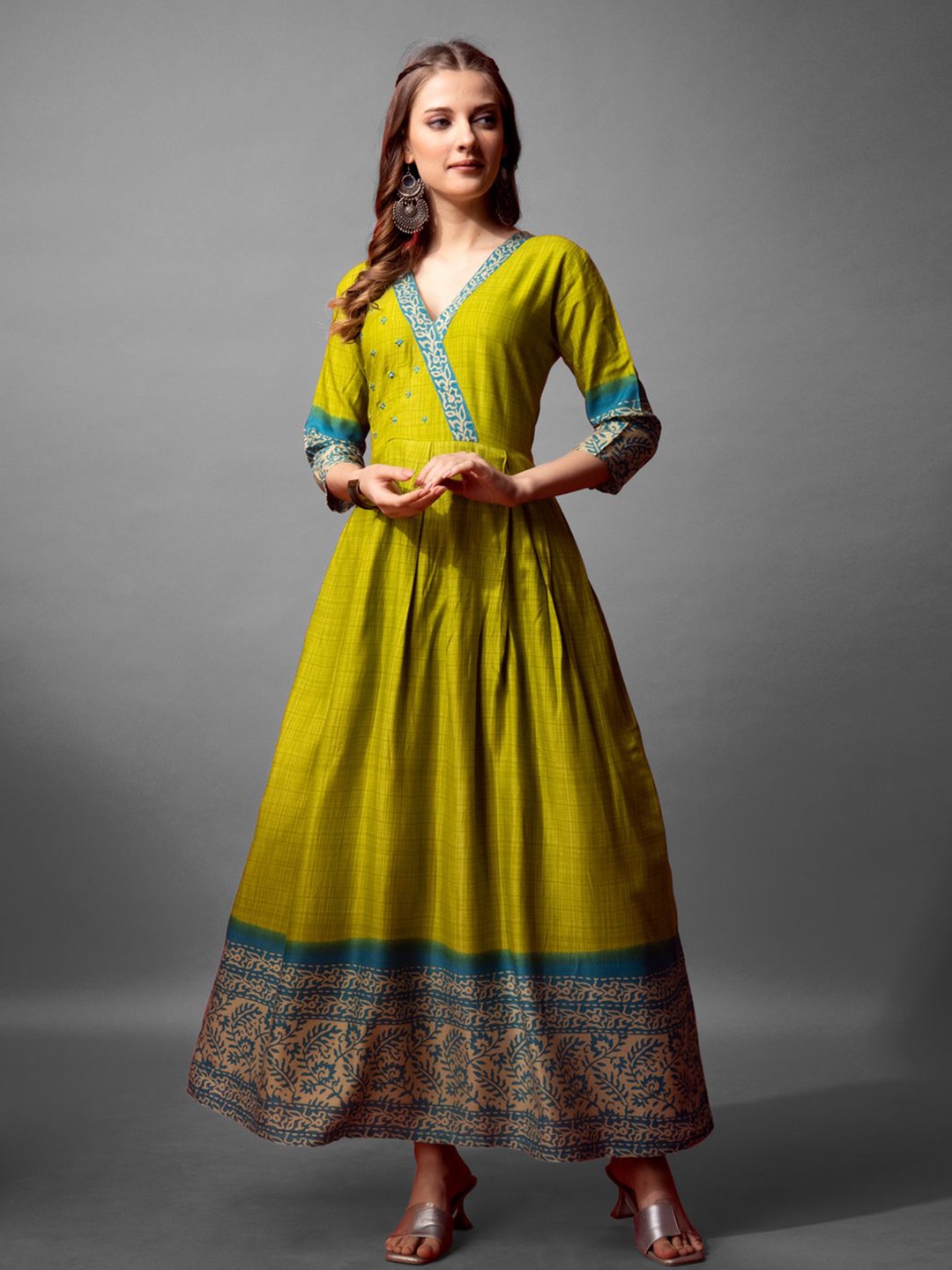

devkison Designer Floral Printed V-Neck Anarkali Kurta, Green
