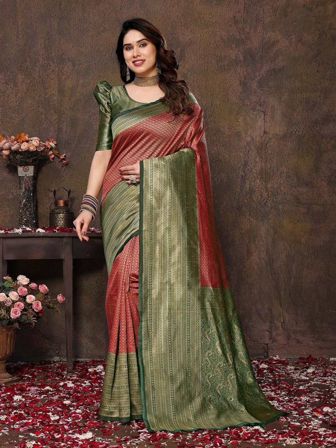 

KALINI Woven Design Zari Banarasi Saree, Red