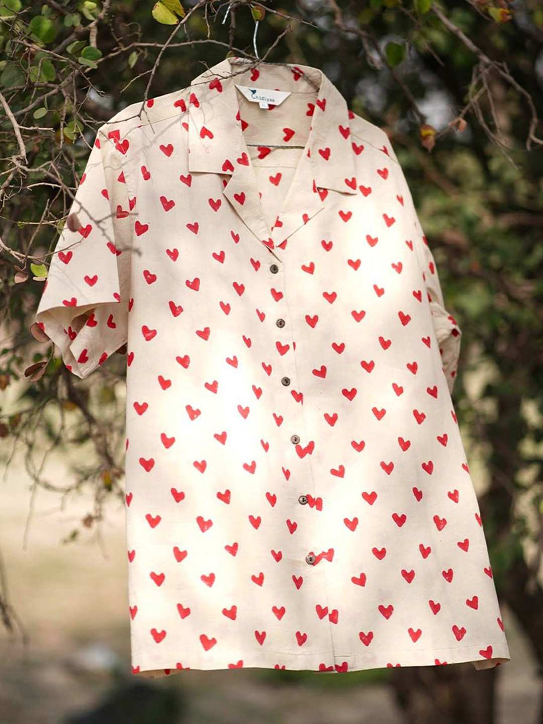 

Chidiyaa Men Classic Relaxed Fit Cuban Collar Conversational Printed Cotton Casual Shirt, Off white