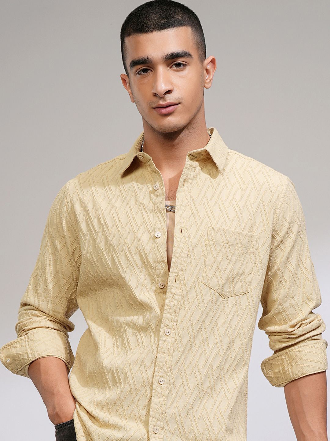 

HIGHLANDER Men Textured Embroidered Casual Shirt, Beige