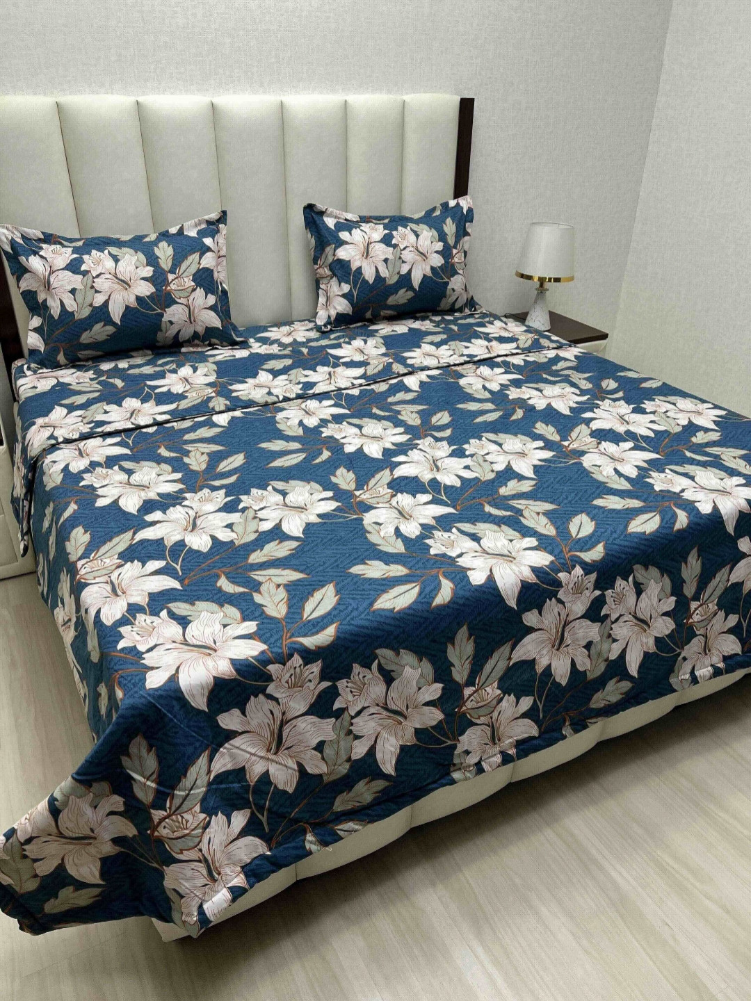 

Pure Decor Blue And Beige Floral Printed Double King Superfine Bedding Set